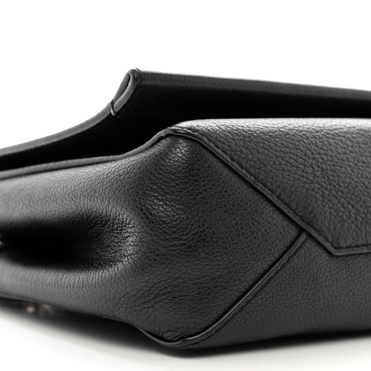 Calfskin Lockme II Chain Bag BB Black