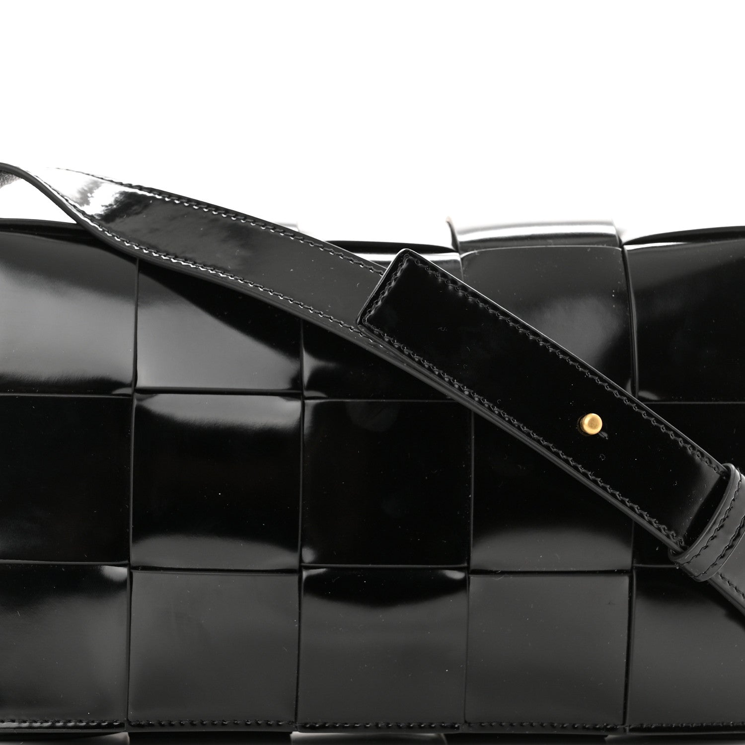 Bottega Veneta Spazzolato Maxi Intrecciato Cassette Crossbody Bag Black 7 of 9