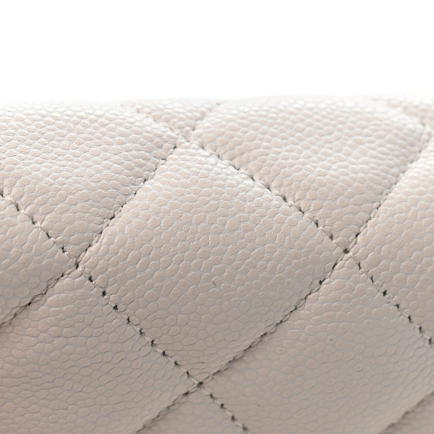 Caviar Quilted CC Turnlock Wallet On Chain WOC White