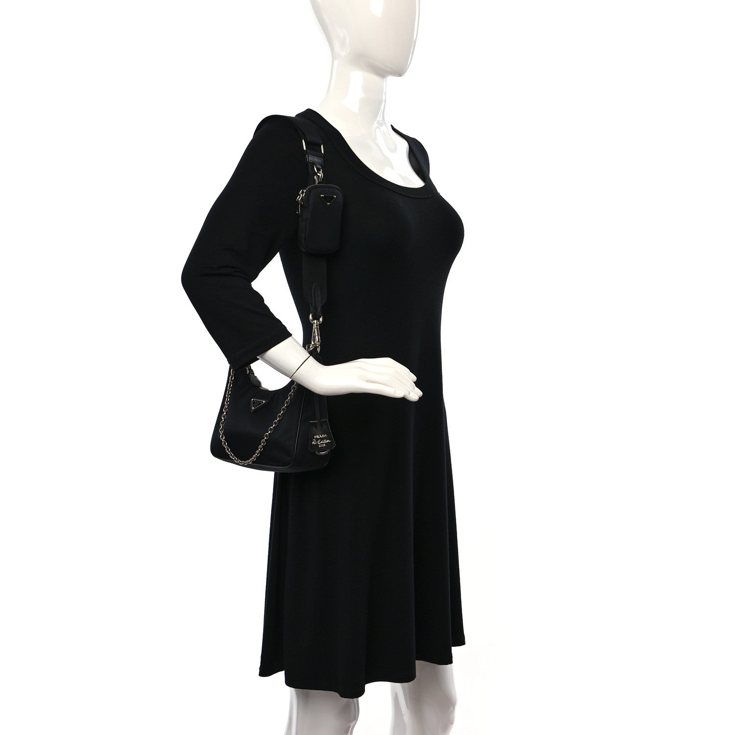 Prada Nylon Re-Edition 2005 Shoulder Bag Black 2 of 8