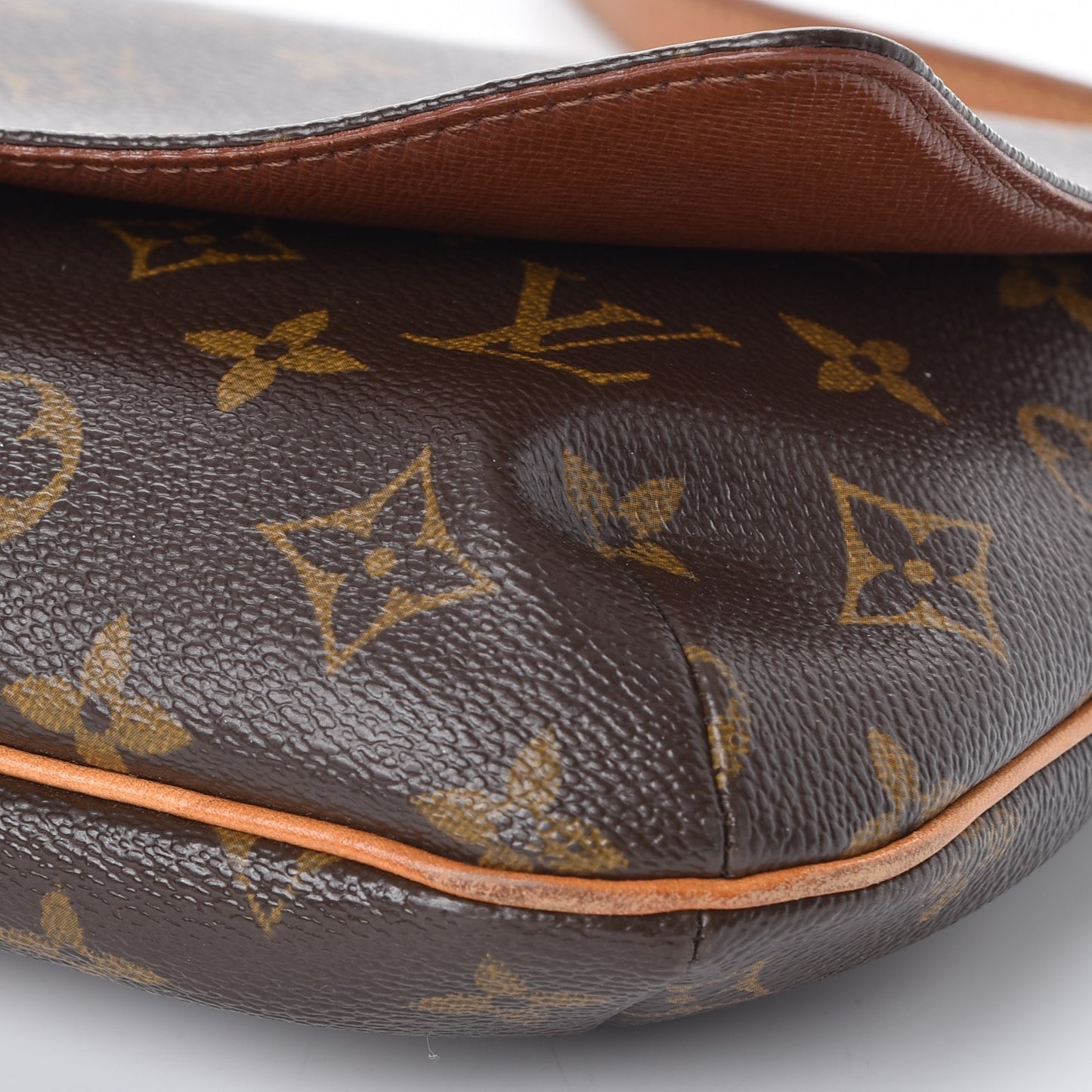 Monogram Musette Tango