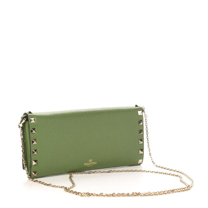 Valentino Garavani Pebbled Calfskin Rockstud Flap Wallet On Chain Deep Clover 3 of 13