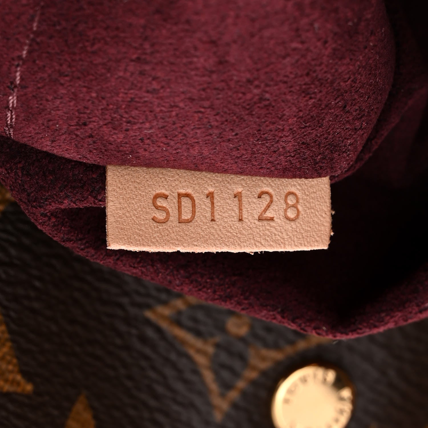 Louis Vuitton Monogram Montaigne GM 7 of 10