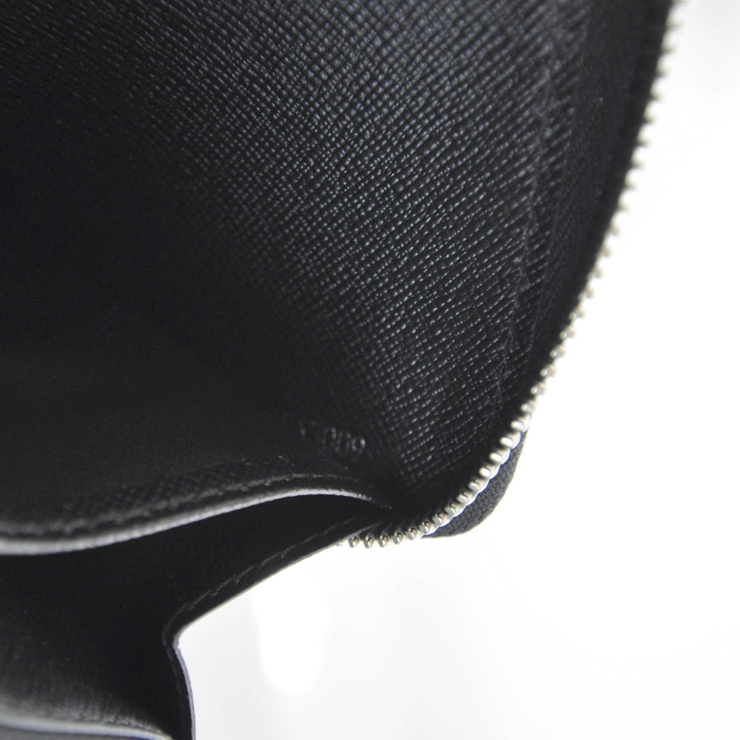 Louis Vuitton Epi Zippy Wallet Black 7 of 7