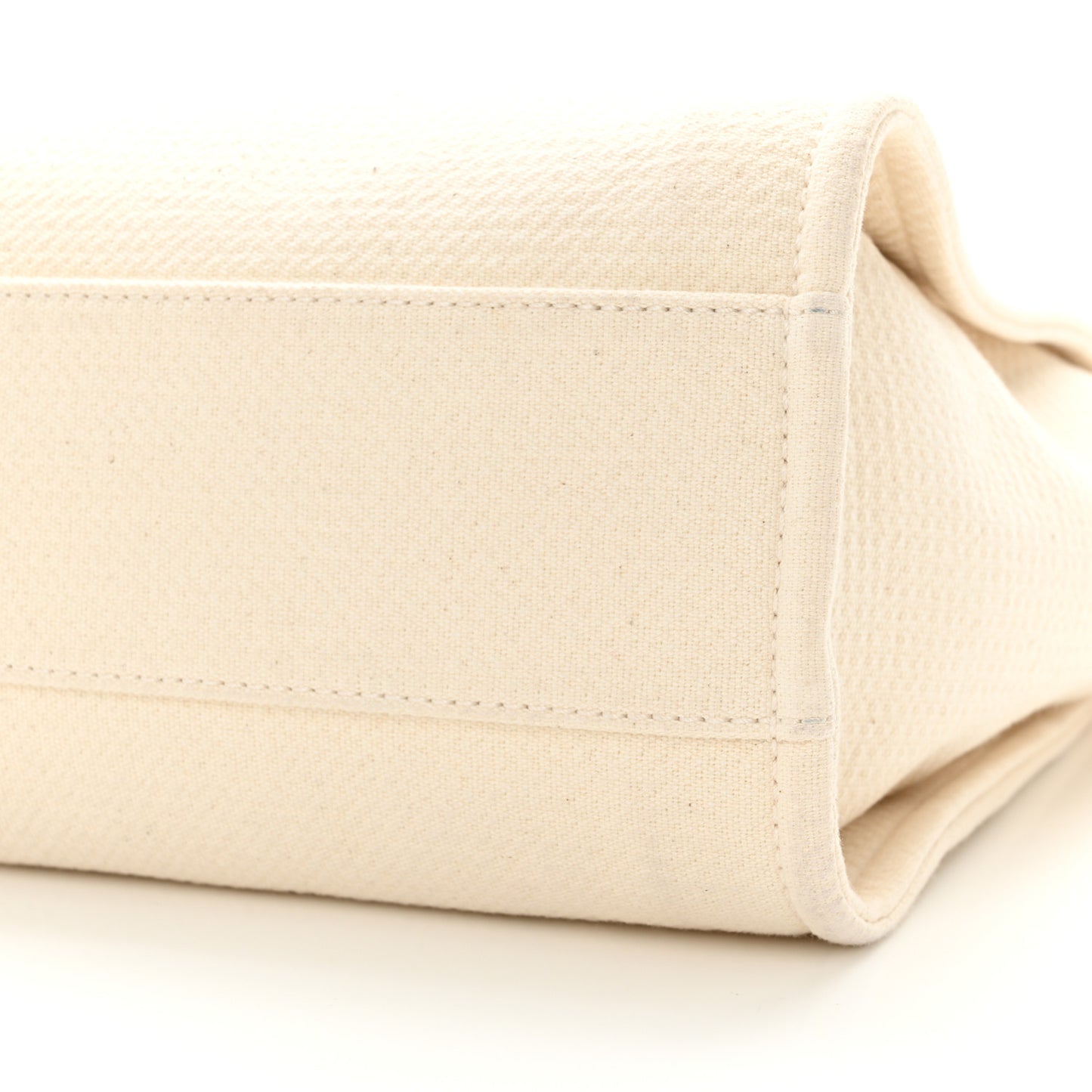 Mixed Fibers Medium Deauville Tote White