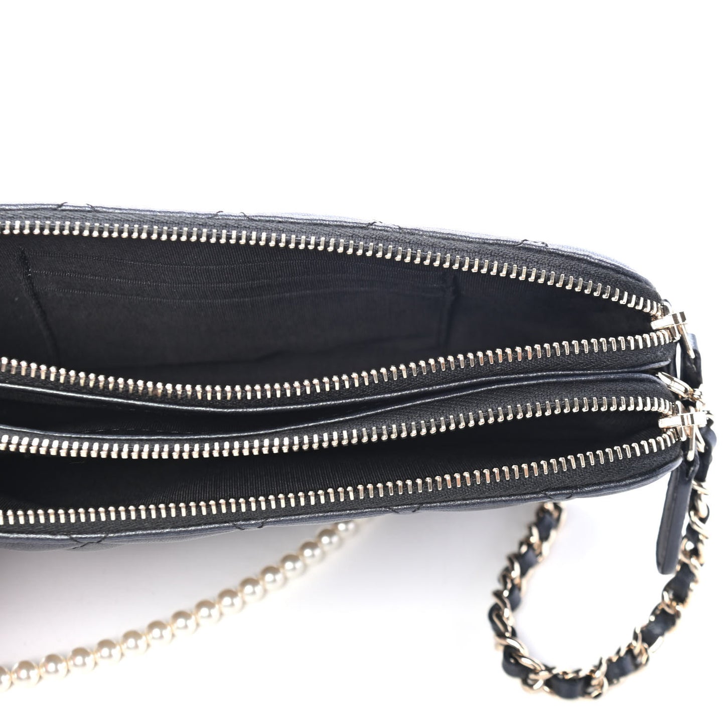 Iridescent Lambskin Quilted Pearl Clutch With Chain Black