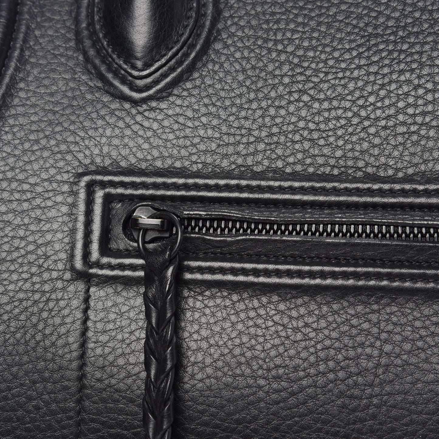 Grained Calfskin Medium Phantom Luggage Black
