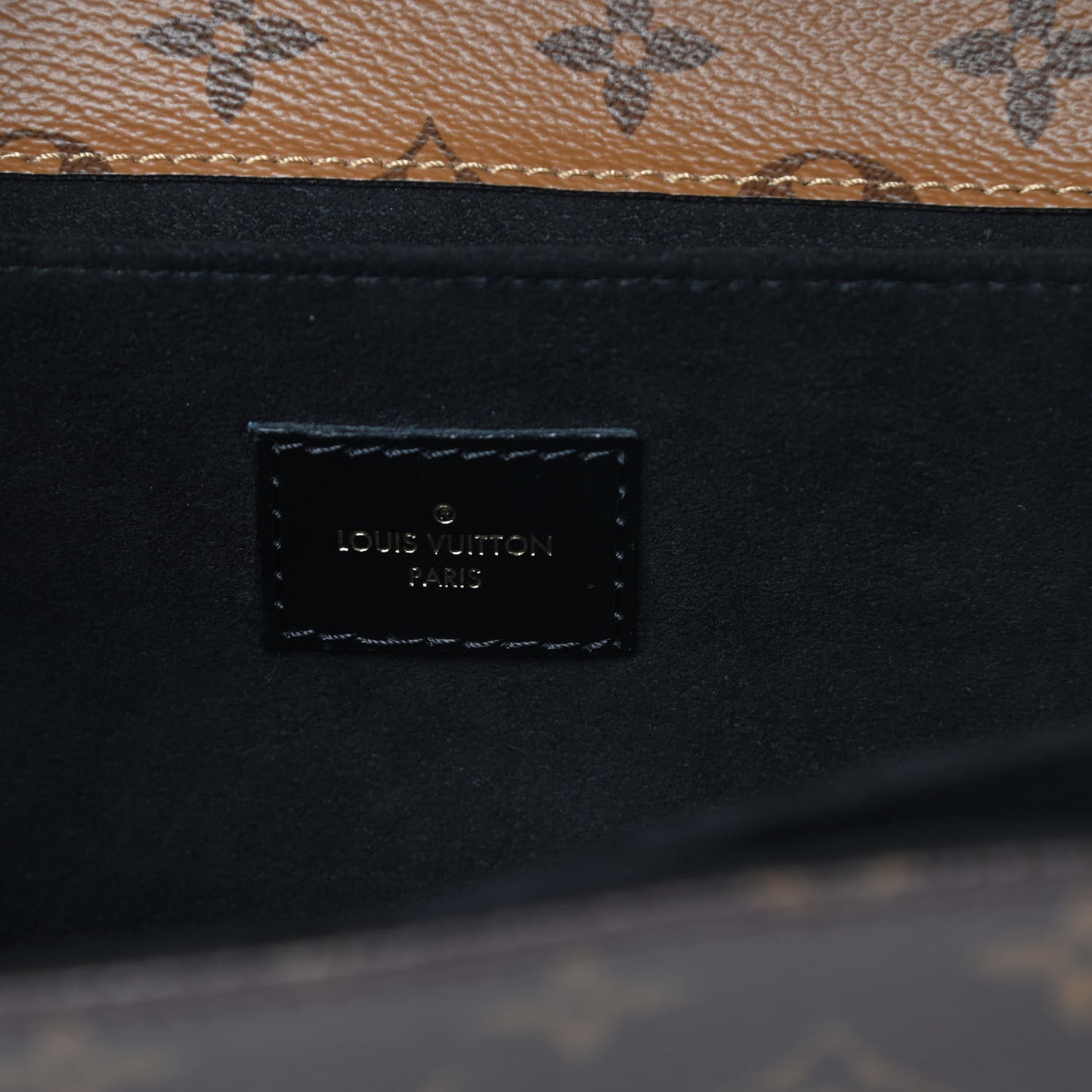 Reverse Monogram Pochette Metis