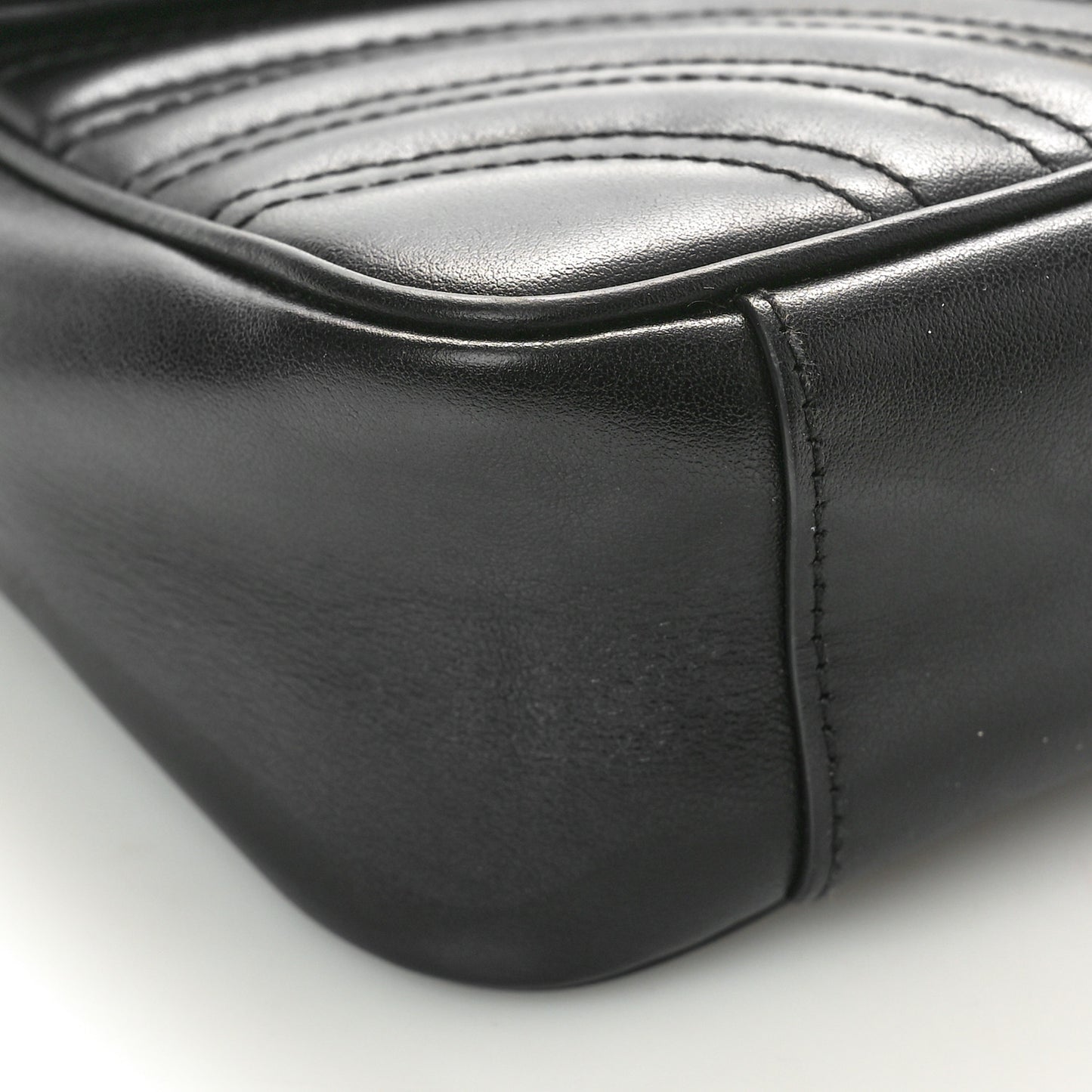 Calfskin Matelasse Small GG Marmont Shoulder Bag Black