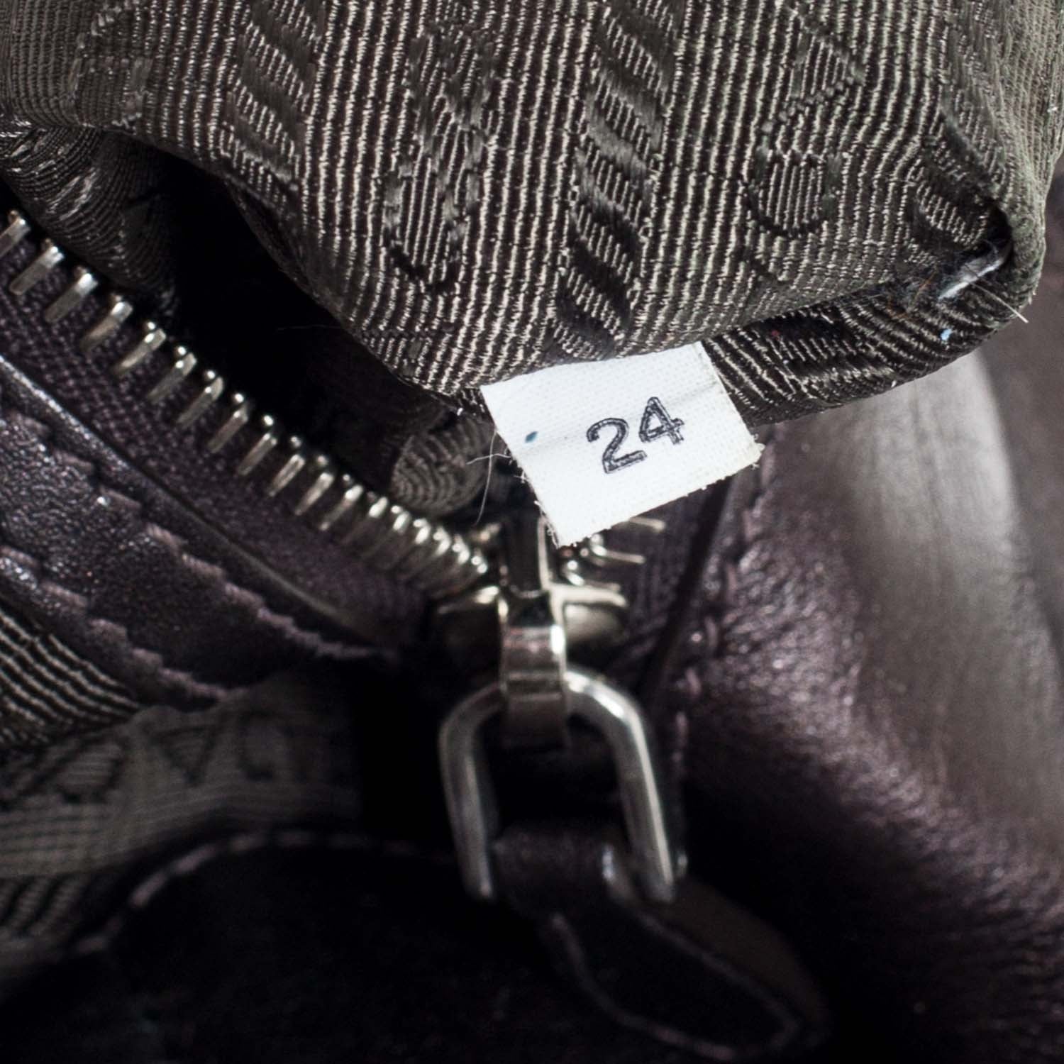 Prada Vitellino Mordo Hobo Black 8 of 9