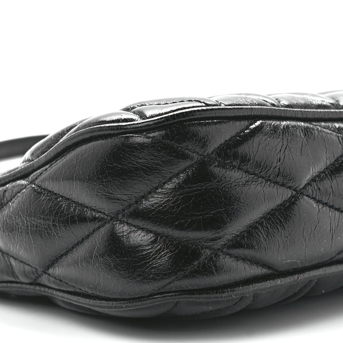 Vitello Shine Quilted Pochette Black