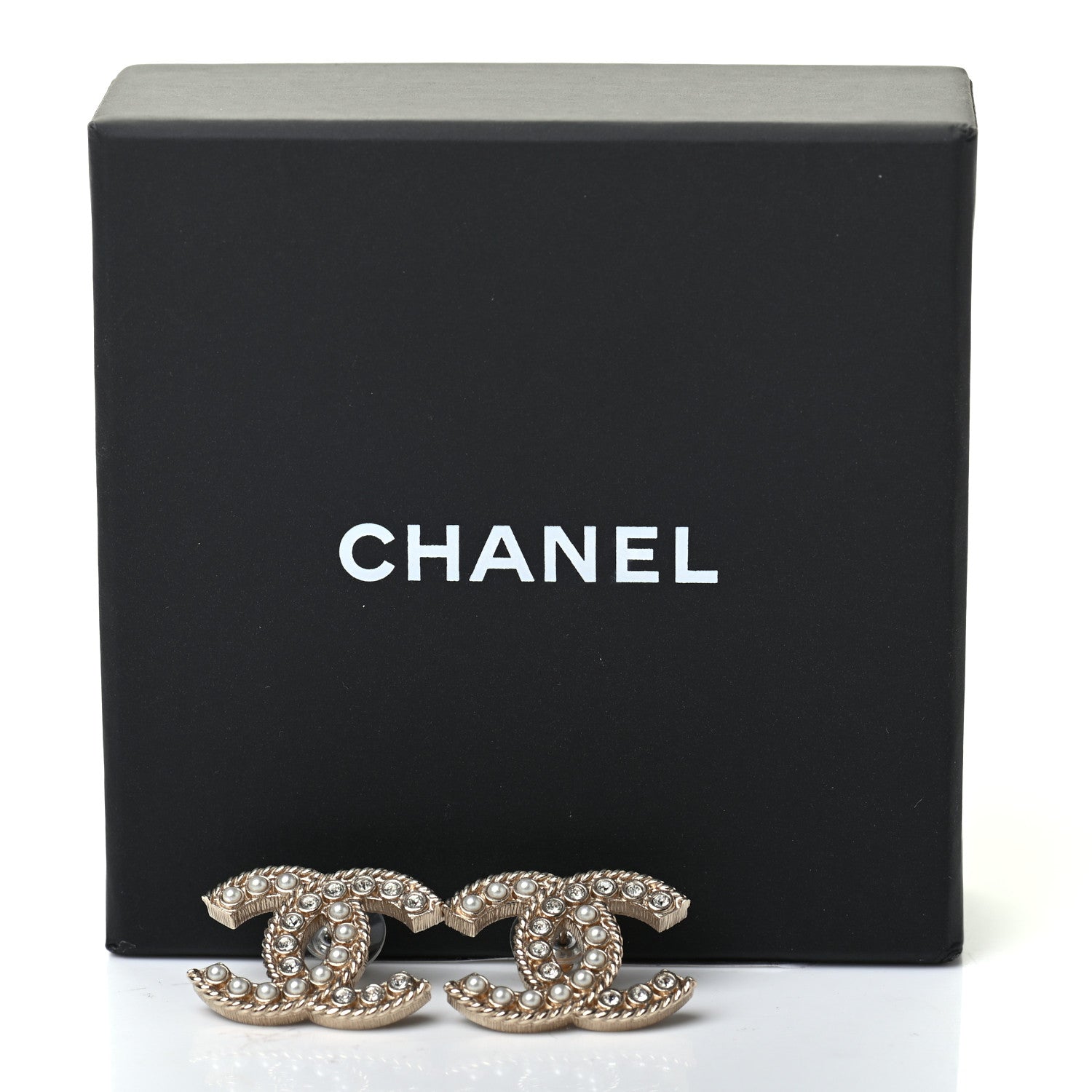 Chanel Pearl Crystal April In Paris CC Earrings Light Gold 5 of 5