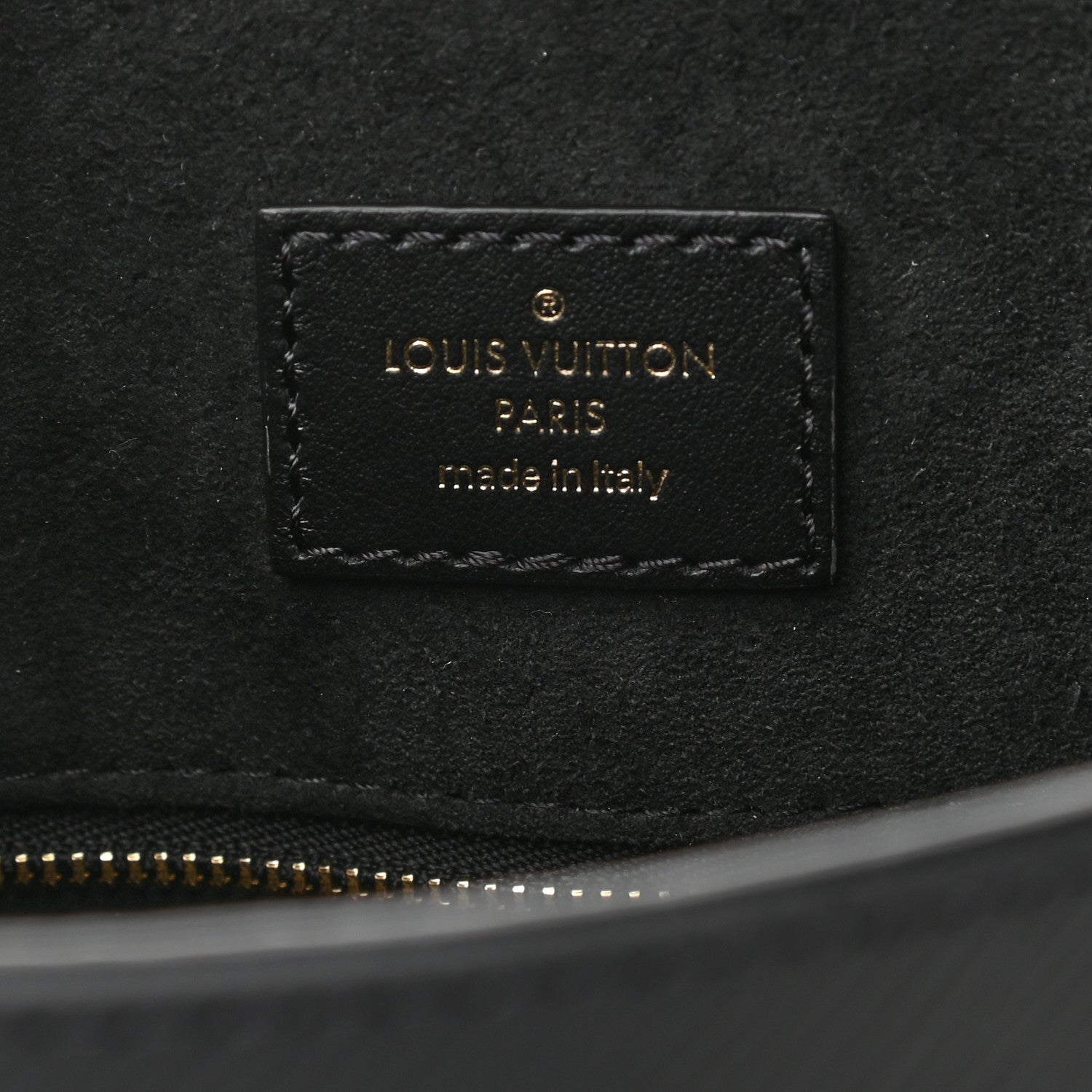 Louis Vuitton Epi Sac Plat PM Black 6 of 8