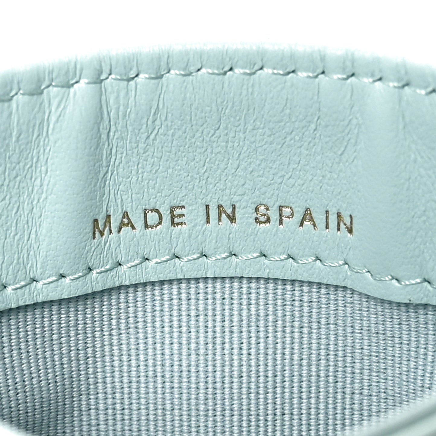 Caviar Quilted Card Holder Light Blue