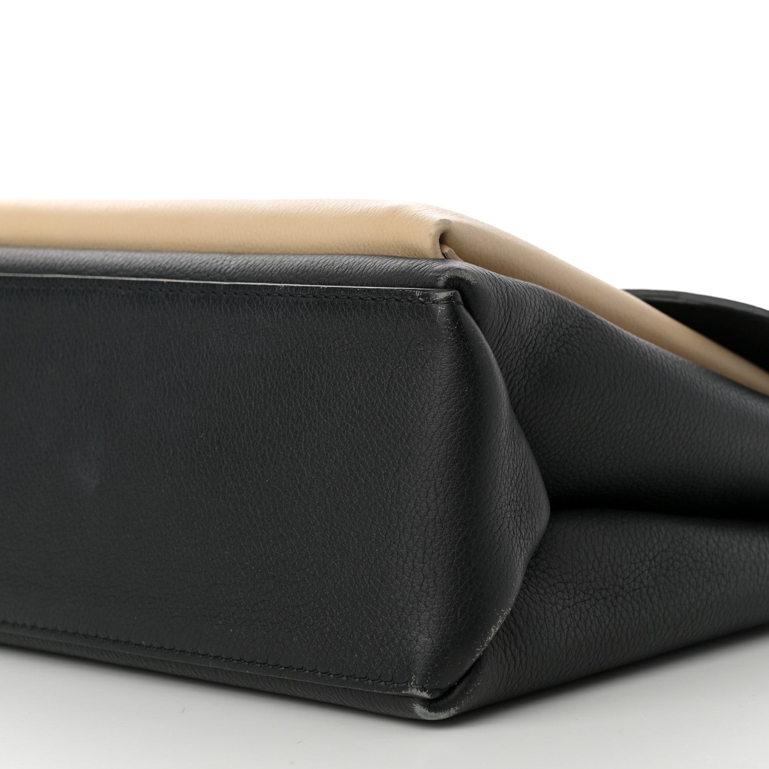 Louis Vuitton Soft Calfskin My Lockme Top Handle Vanille Black 11 of 13
