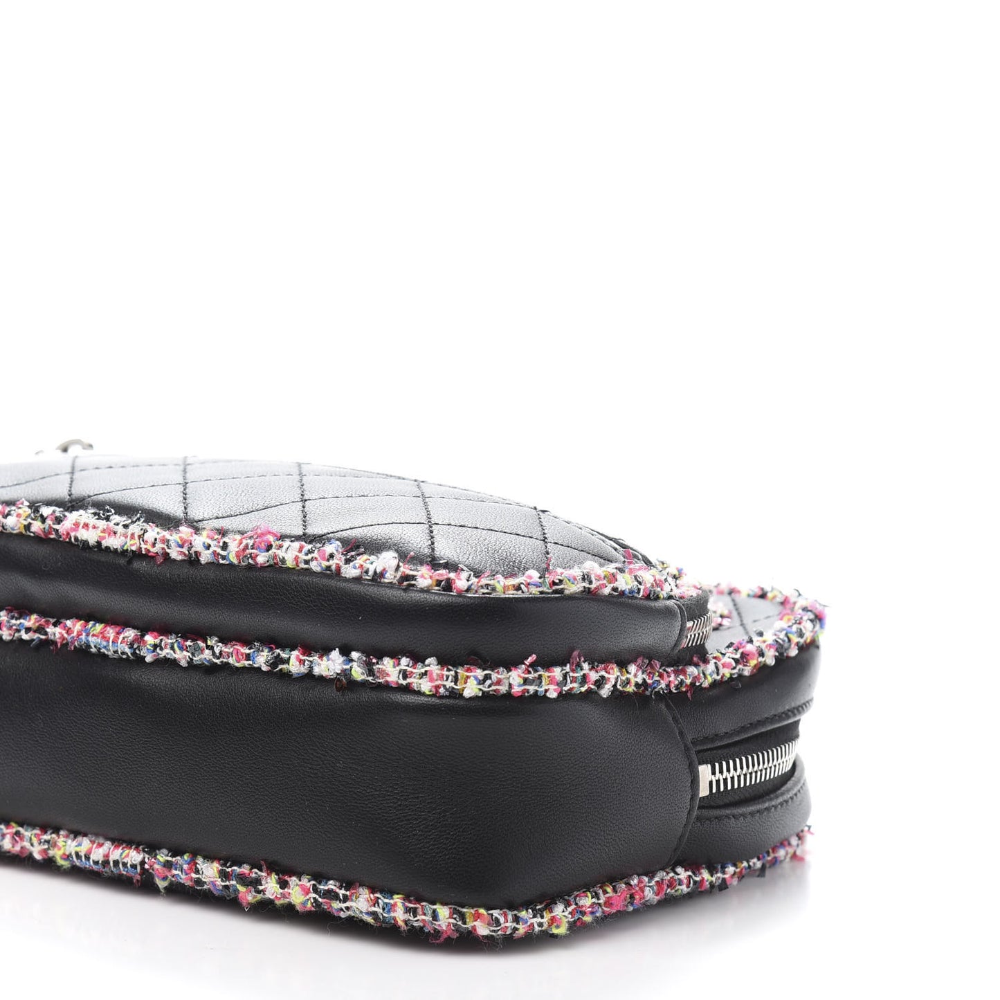 Lambskin Quilted Tweed Elegant Trim Front Zip Camera Case Black