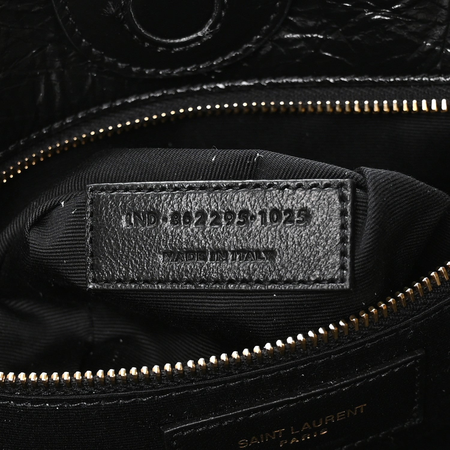 Saint Laurent Crinkled Calfskin Matelasse Monogram Niki Multipocket Shopping Tote Black 7 of 10