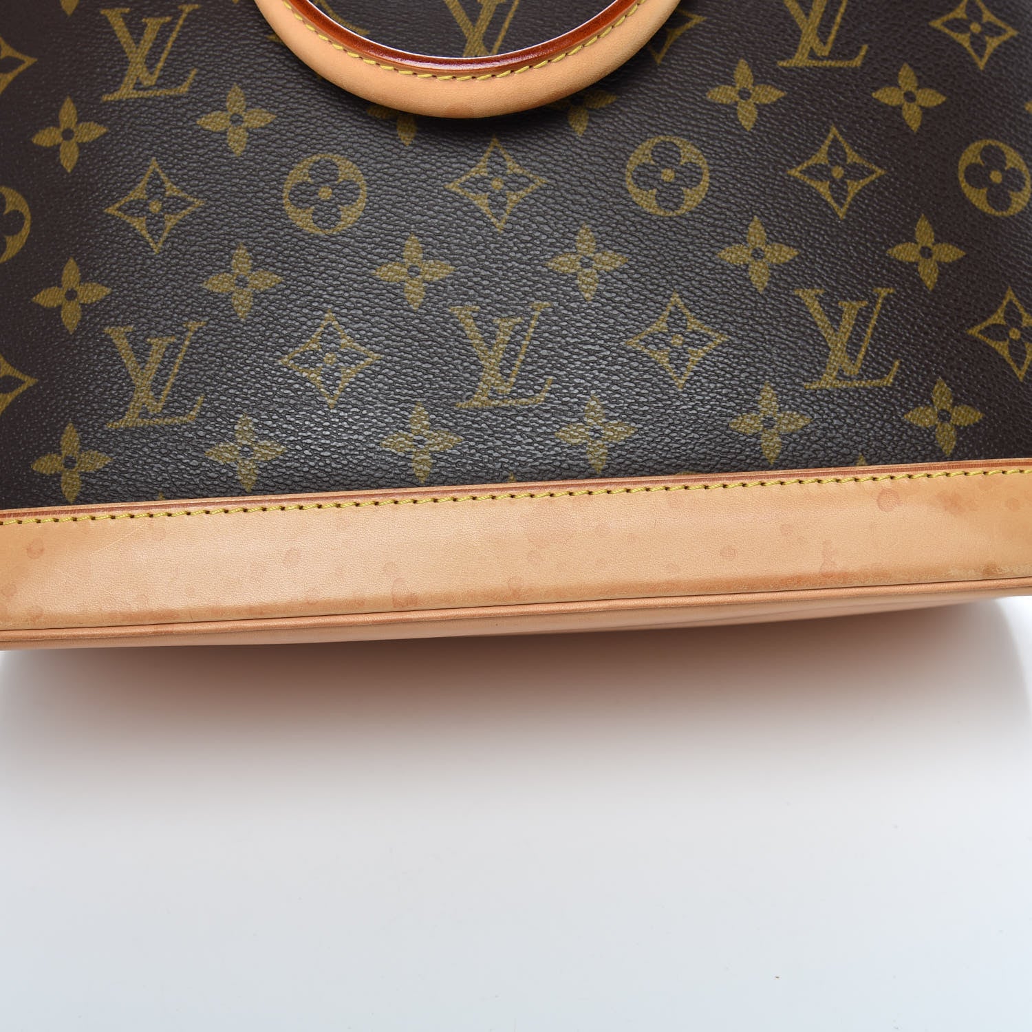 Louis Vuitton Monogram Alma PM 11 of 14