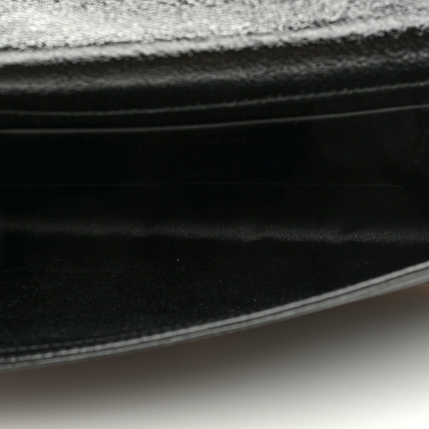 Saint Laurent Textured Patent Monogram Large Belle De Jour Clutch Black 5 of 8
