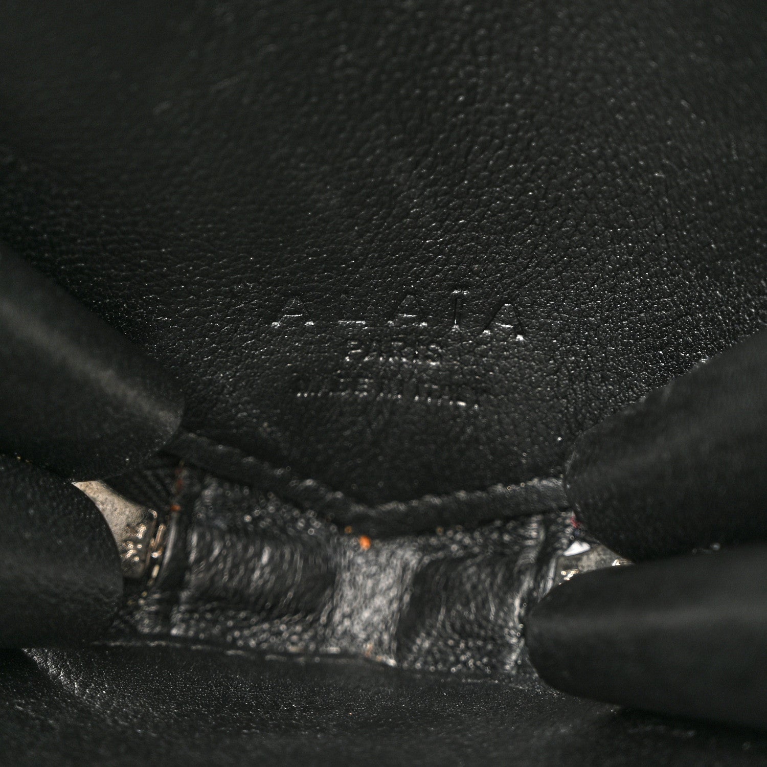 Alaia Patent Calfskin Le Coeur Bag Black 6 of 11
