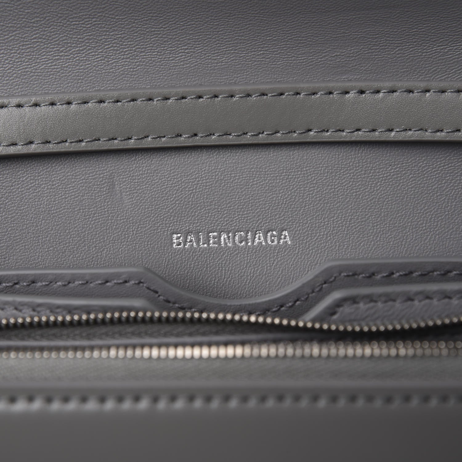 Balenciaga Shiny Box Calfskin Small B Bag Balenciaga Grey 5 of 10
