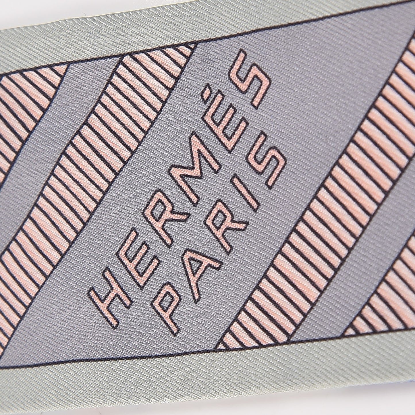 Silk Balade En Berline Twilly Gris Bleu Beige Rose