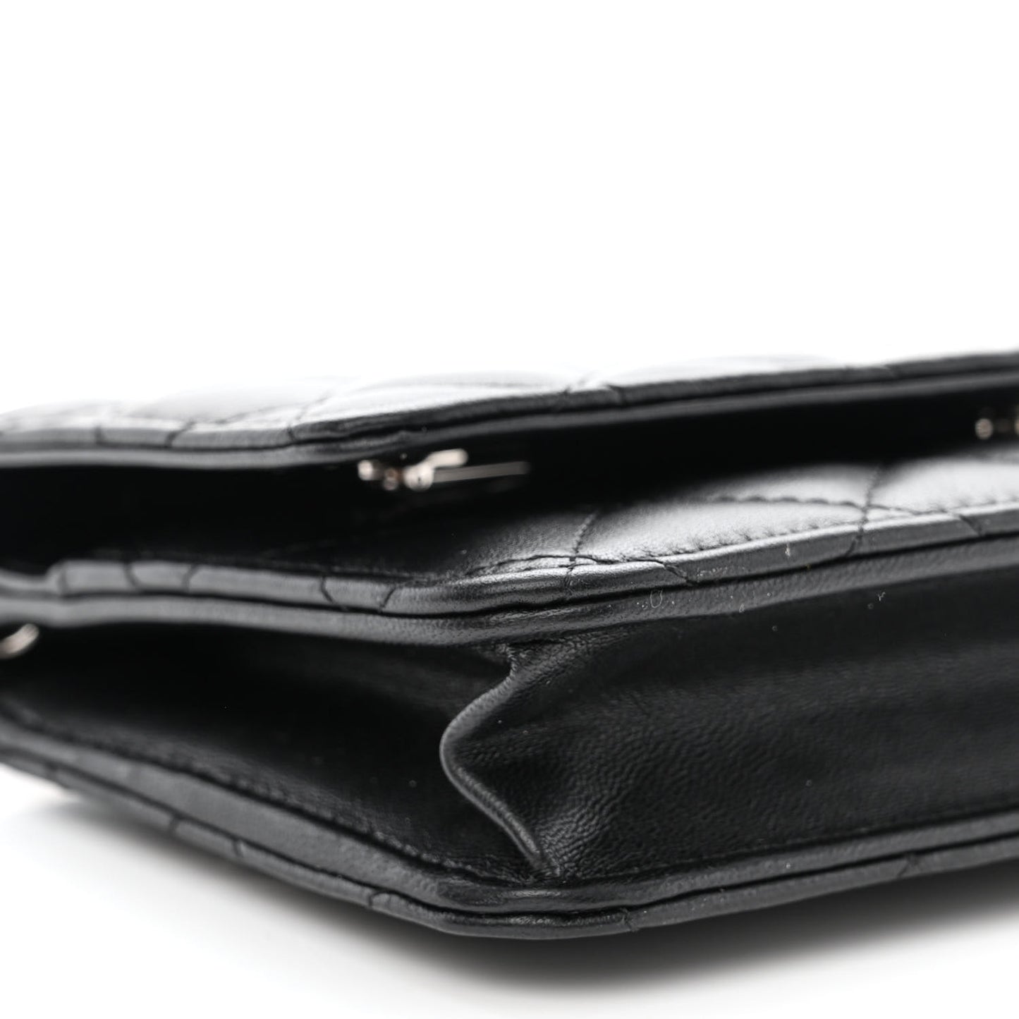 Lambskin Quilted Wallet On Chain WOC Black