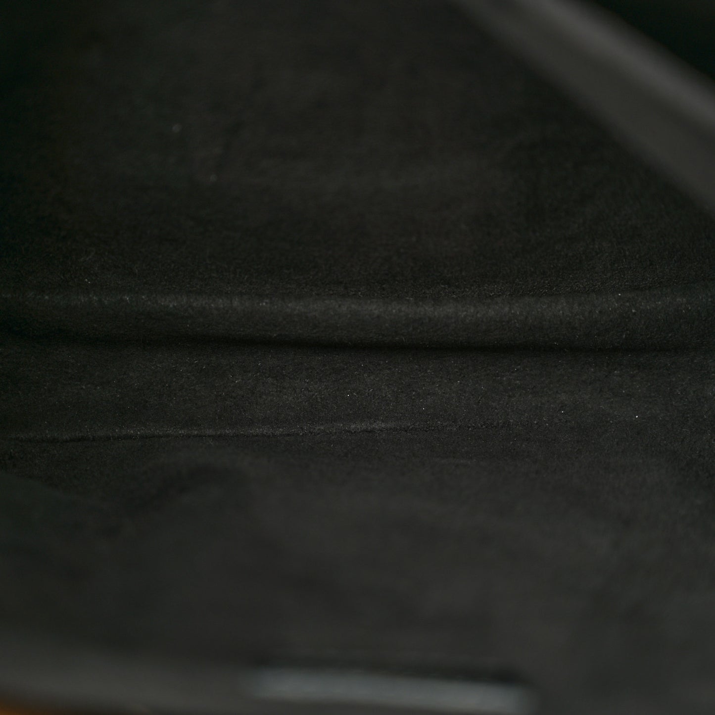 Reverse Monogram Pochette Metis