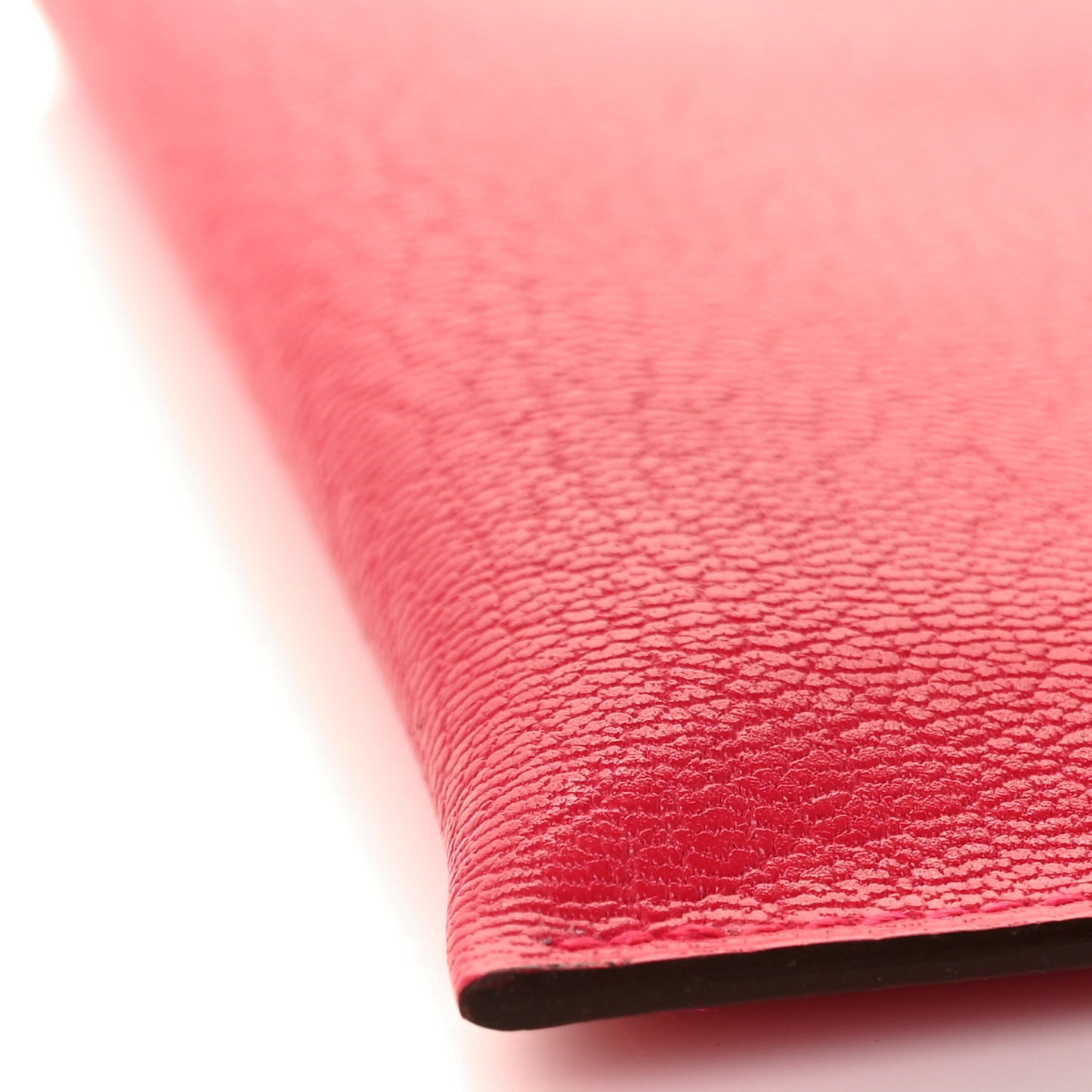 Chevre Chamkila Tarmac PM Passport Holder Rose Extreme