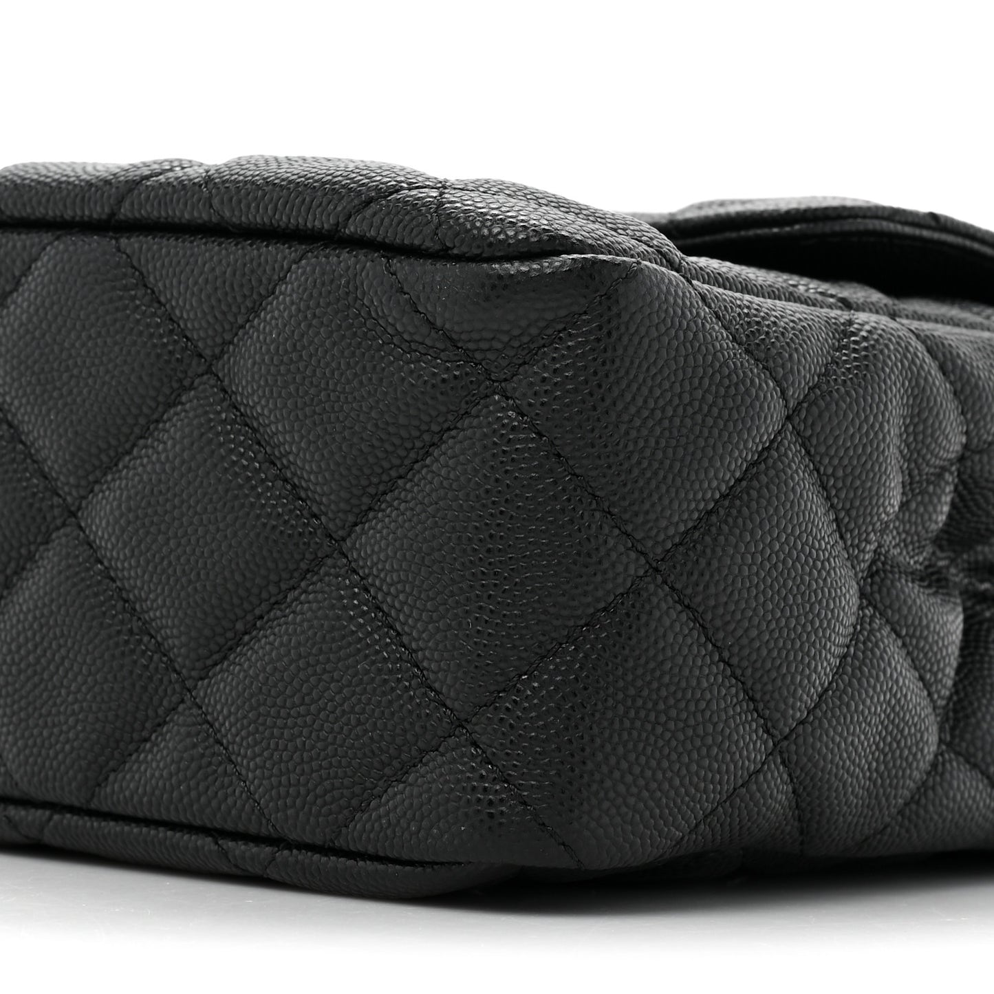 Caviar Quilted Wavy CC Hobo Black
