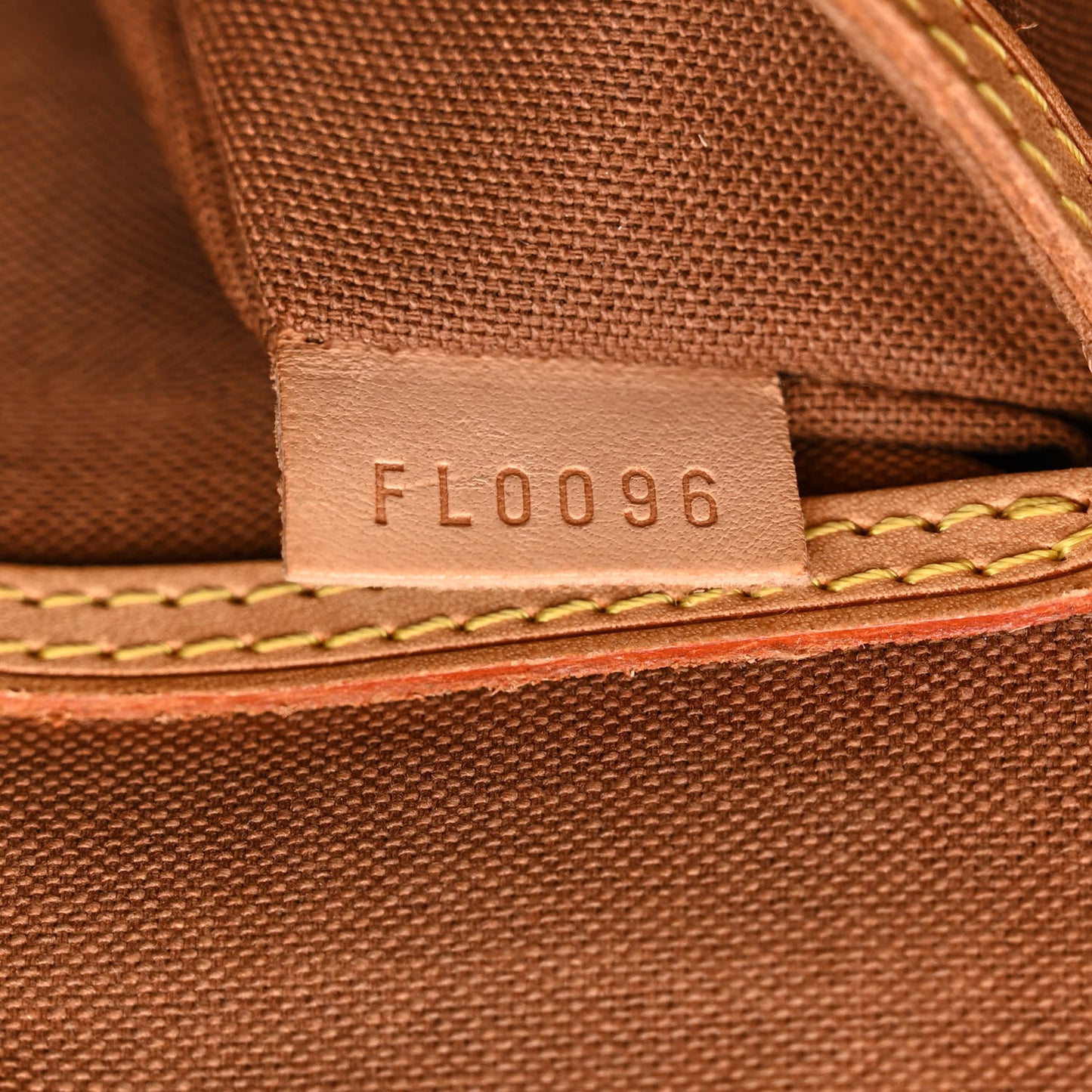 Monogram Alma PM