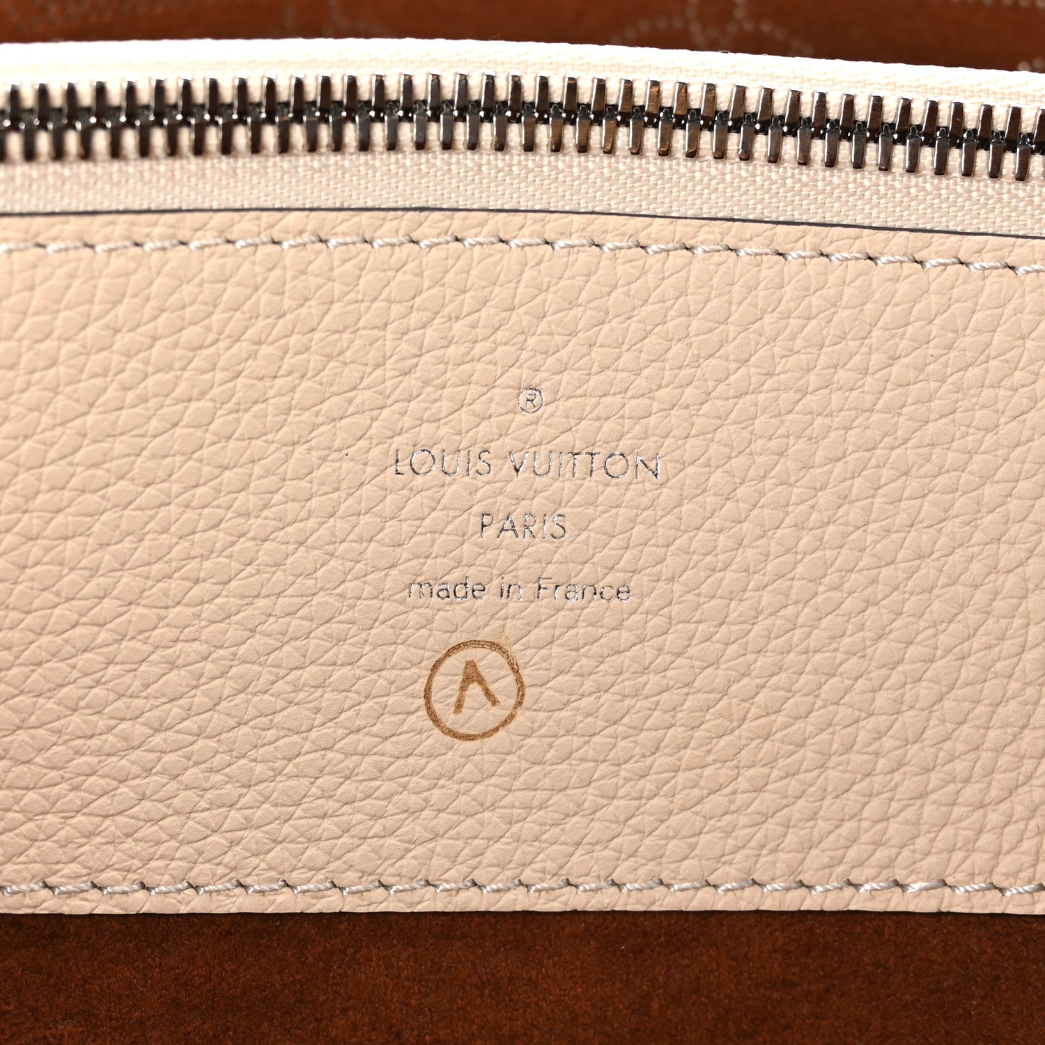 Louis Vuitton Mahina Bella Tote Creme Beige 6 of 9