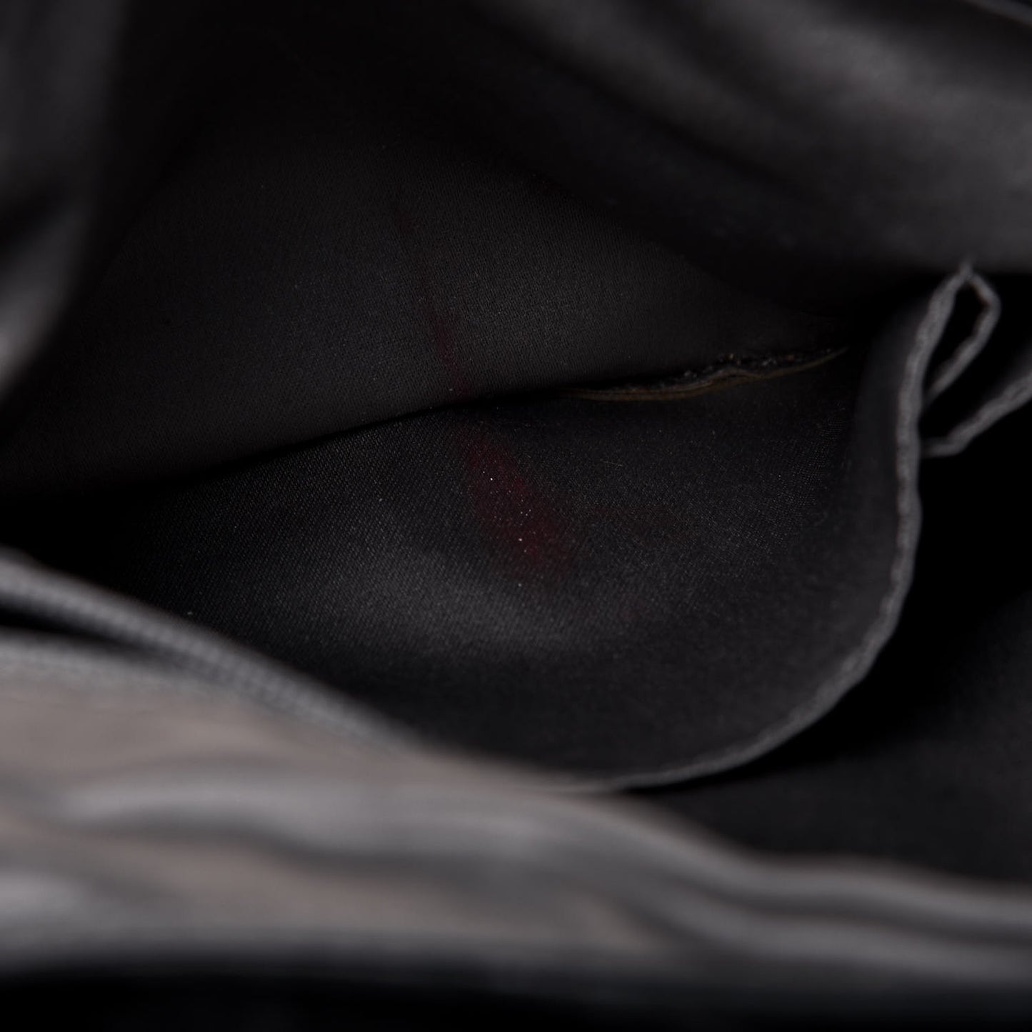 Calfskin Large Rock and Chain Flap Black