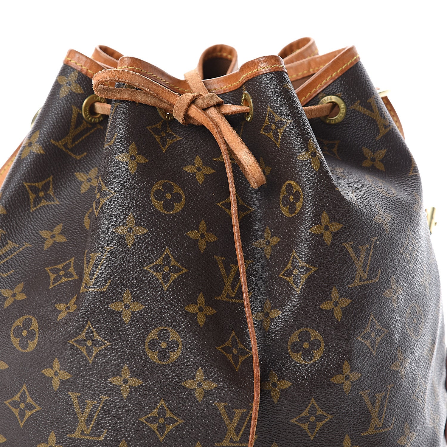 Louis Vuitton Monogram Petit Noe 5 of 9