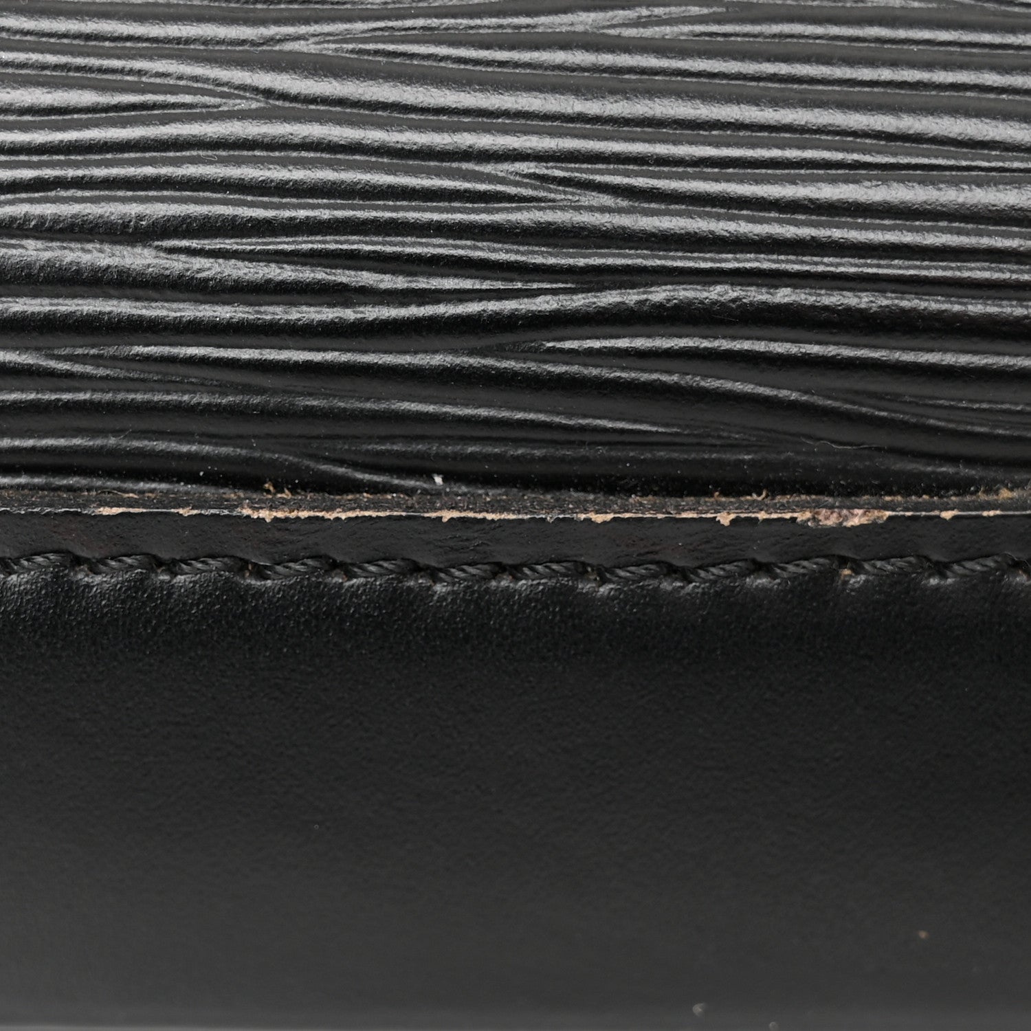 Louis Vuitton Epi Alma PM Black 15 of 16