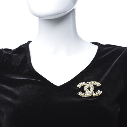 Chanel Pearl CC Brooch Light Gold 2 of 5