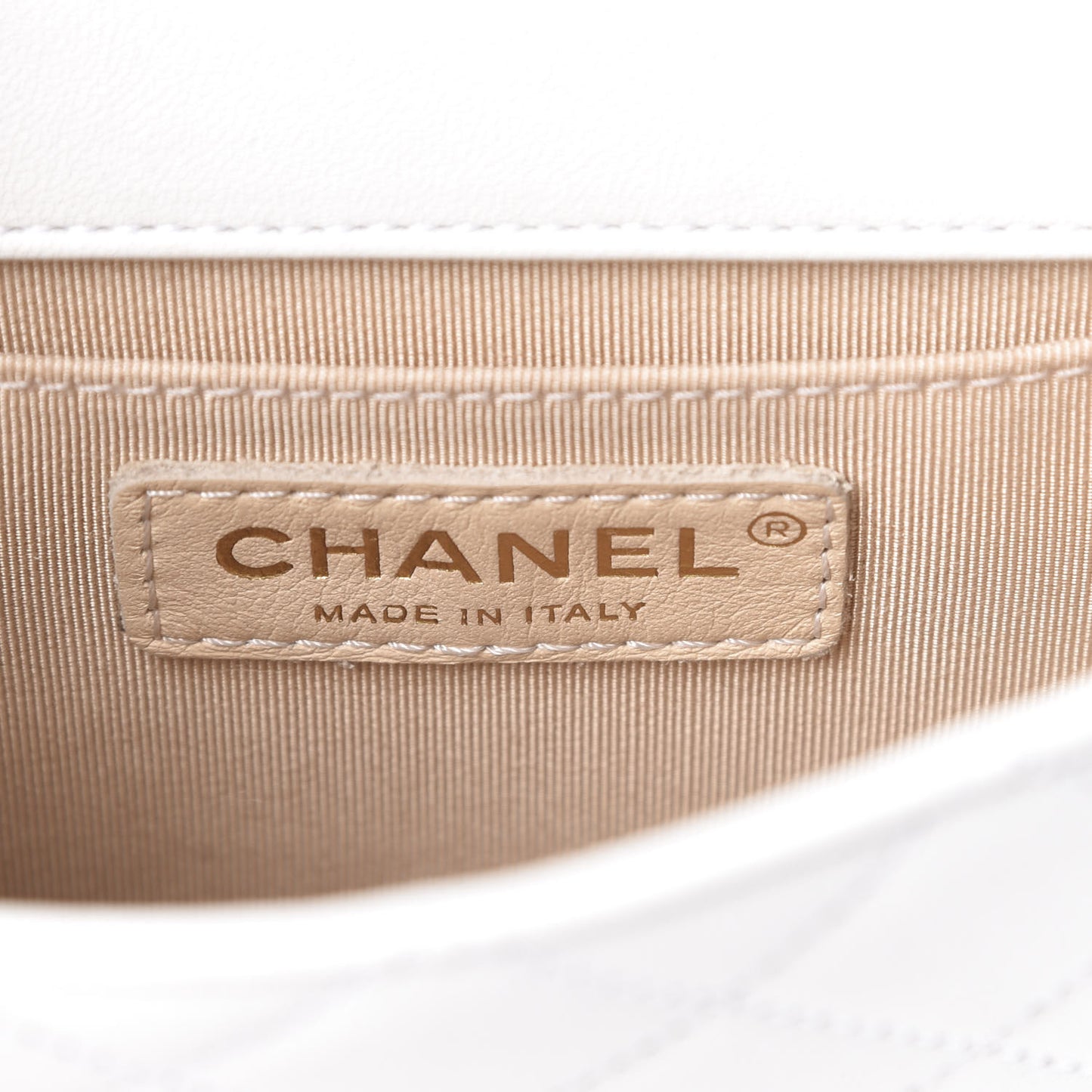 Lambskin Quilted Chic Pearls Flap White