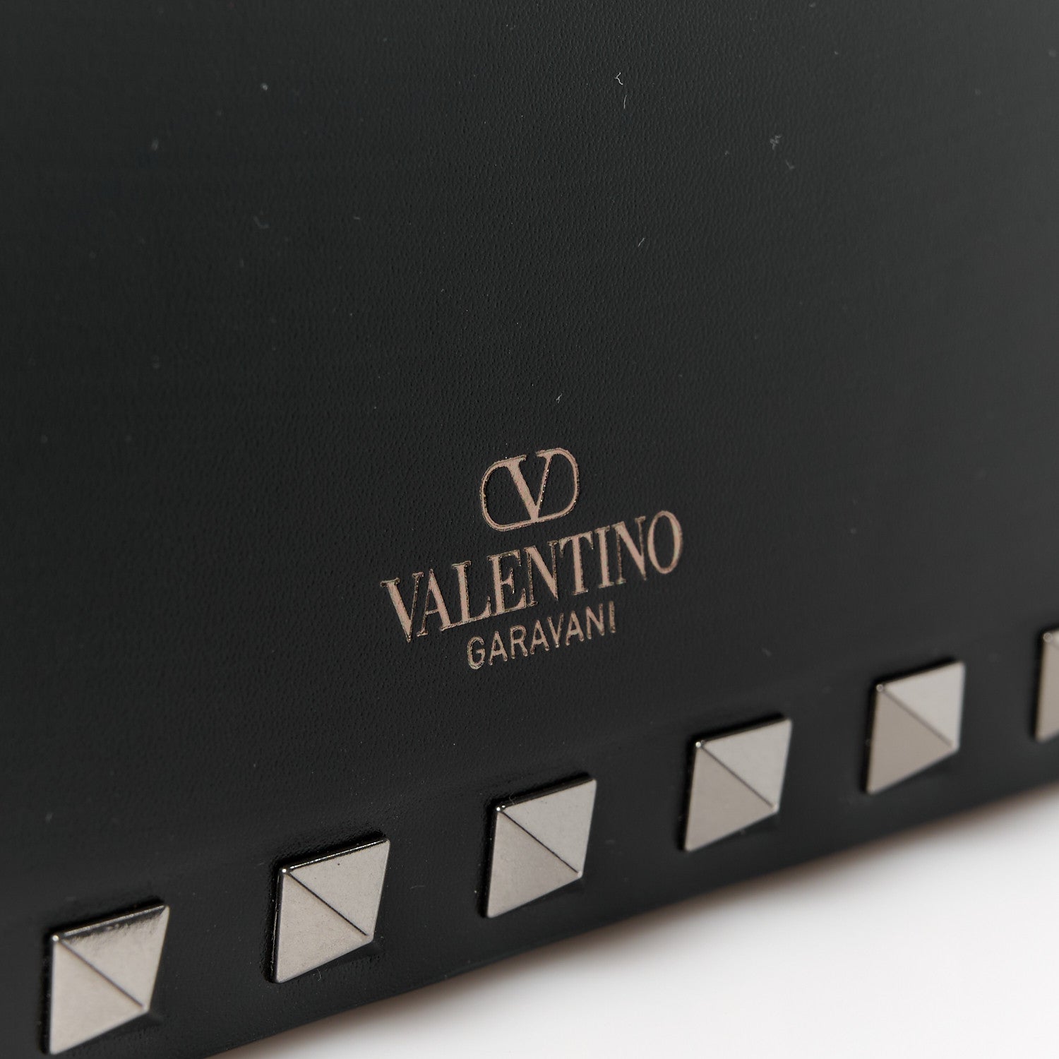Valentino Garavani Smooth Calfskin E/W Rockstud23 Shoulder Bag Black 7 of 10