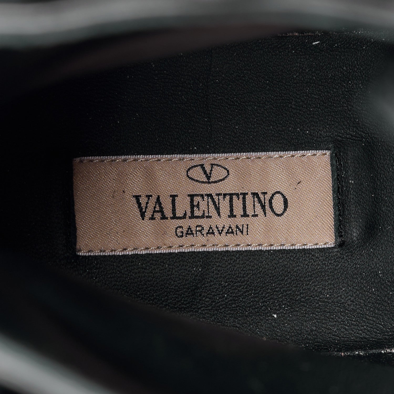 Valentino Garavani VALENTINO GARAVANI Calfskin Ruffle Heart Love Combat Boots 41 Black 7 of 11