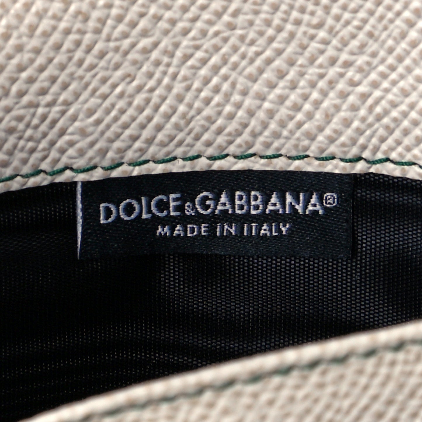 Dauphine Wallet On Chain Green