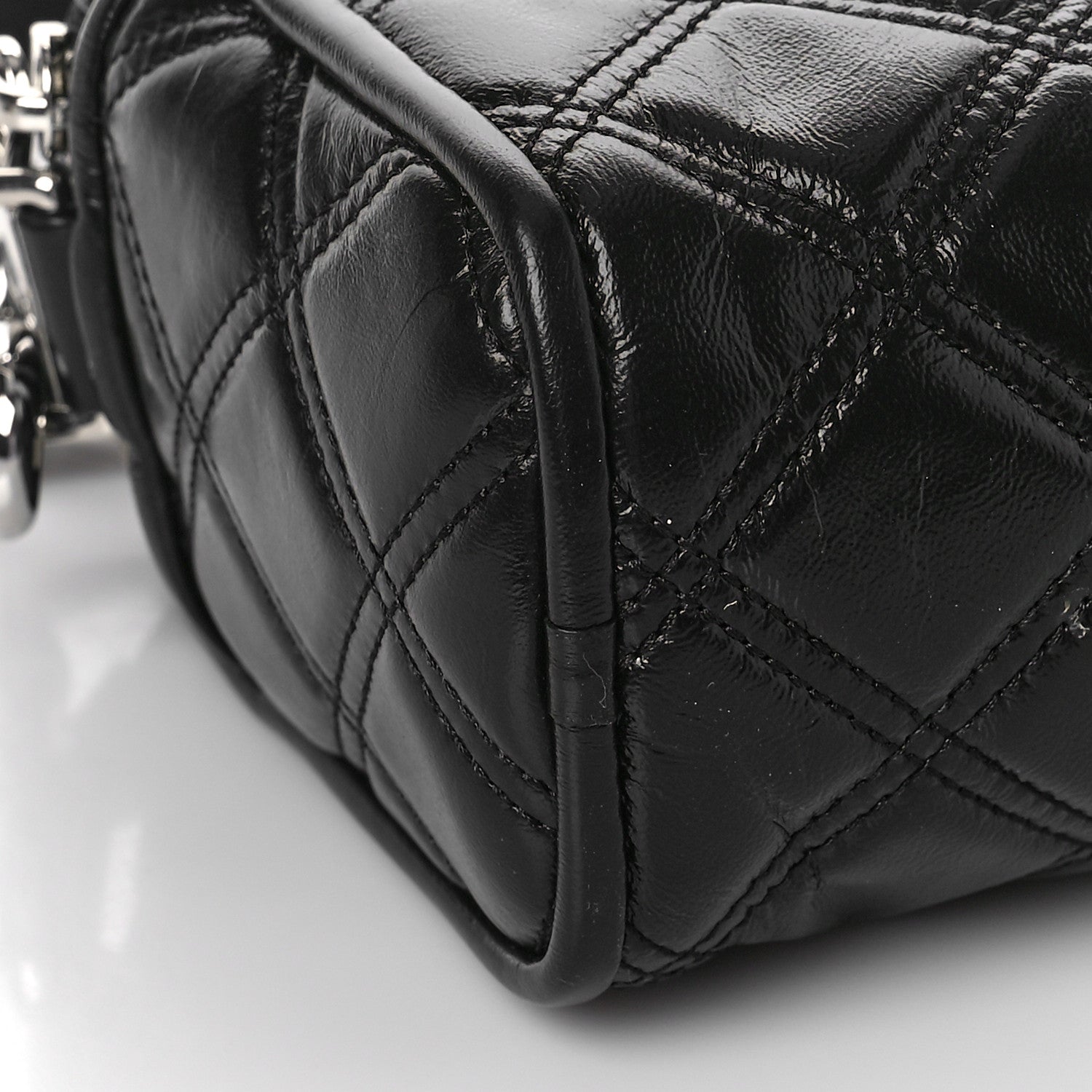 Marc Jacobs Natural Grain Calfskin Quilted The Softshot 21 Bag Black 8 of 9