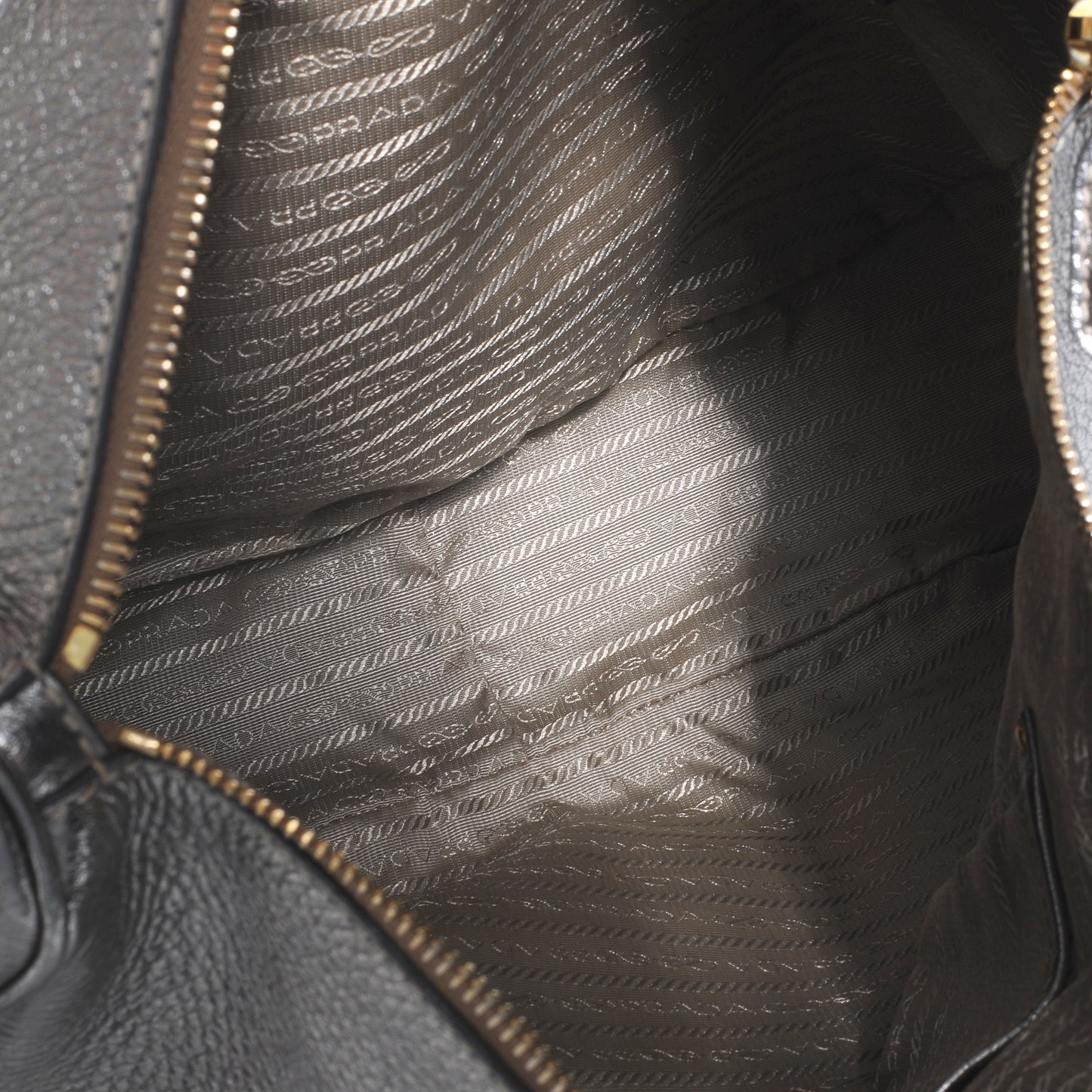 Vitello Daino Shoulder Bag Acciaio