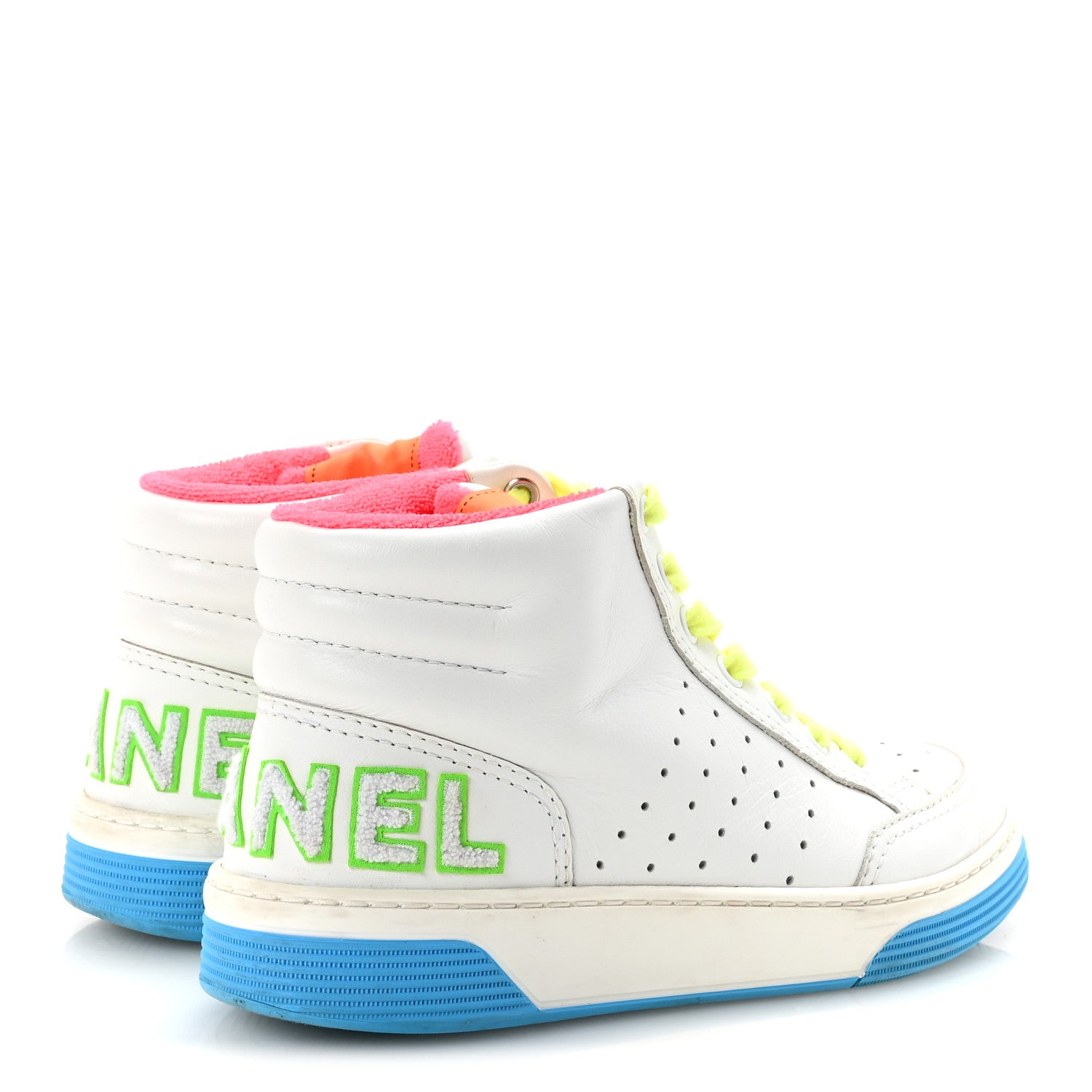 CHANELレディース Chanel Calfskin Womens Logo High Top Sneakers 36 White Multicolor