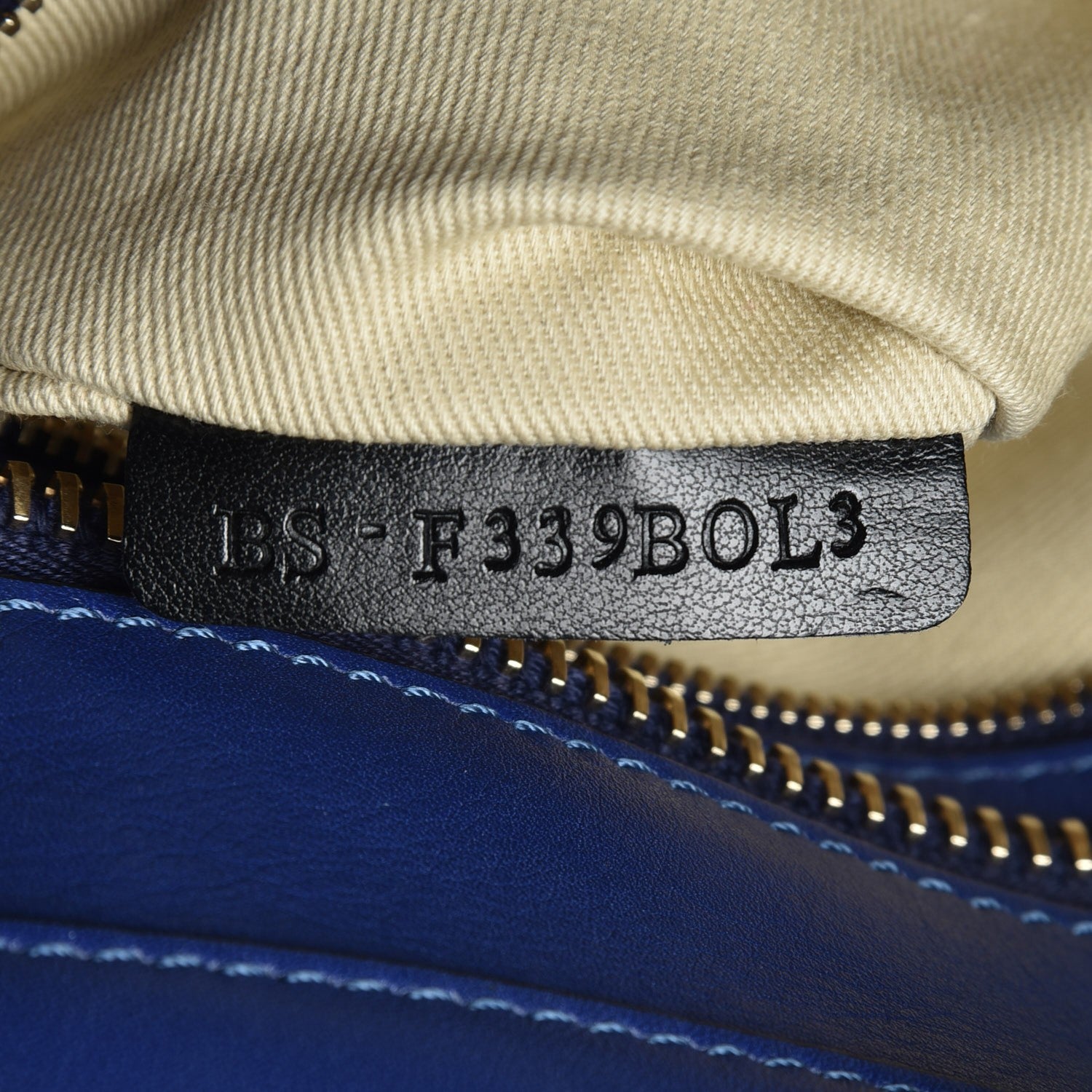 Valentino Garavani Vitello Rockstud Double Handle Tote Blu Delft 9 of 9
