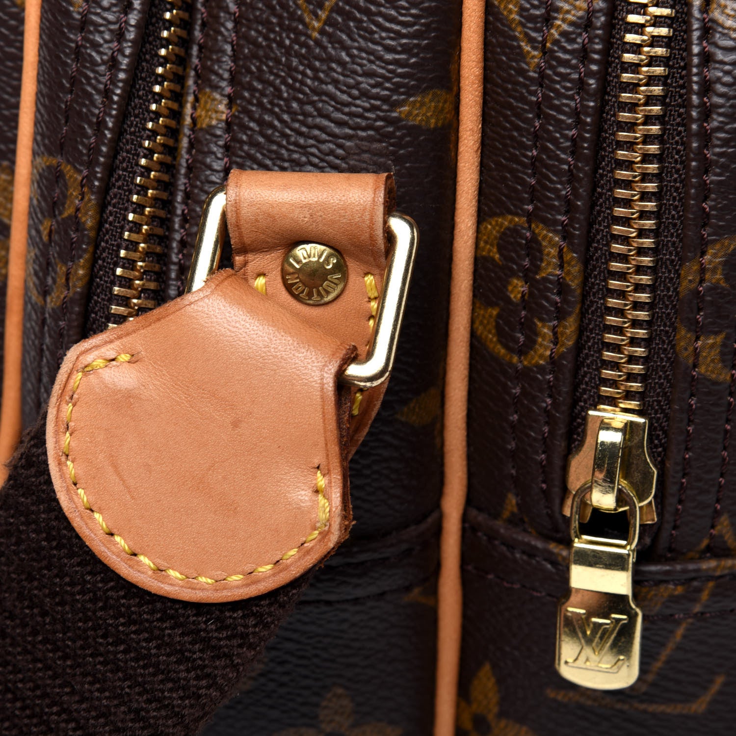 Louis Vuitton Monogram Reporter PM 20 of 22