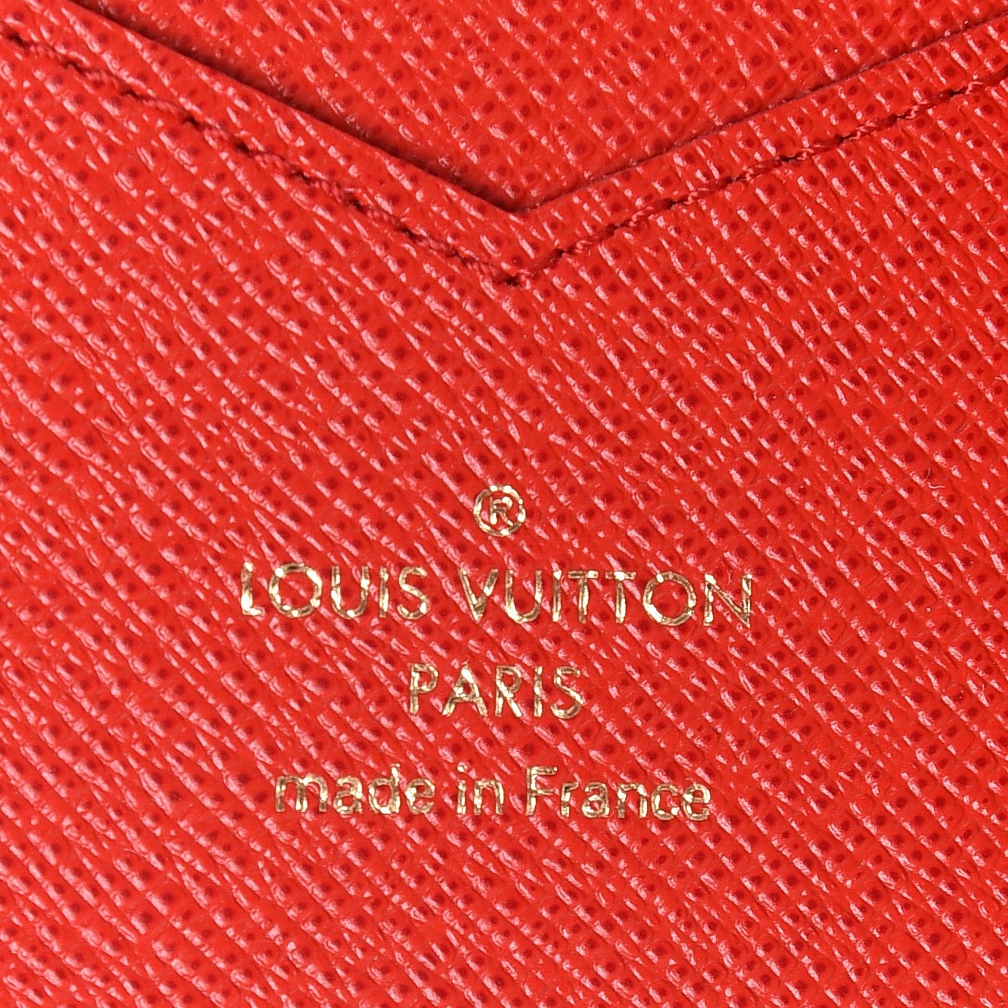 Monogram 2019 Christmas Animation Passport Cover Rouge