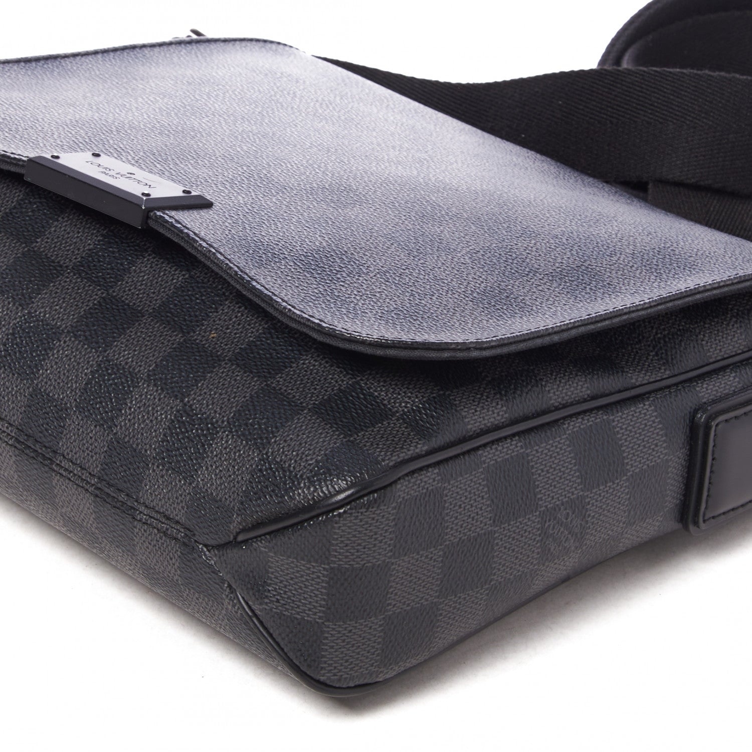 Louis Vuitton Damier Graphite District PM 5 of 8