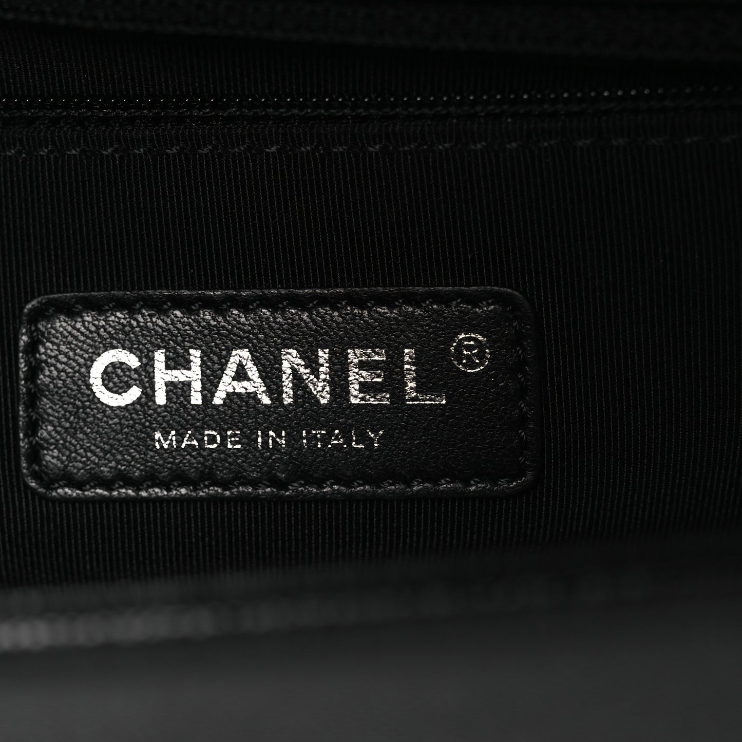 Caviar Quilted New Medium Boy Flap Black