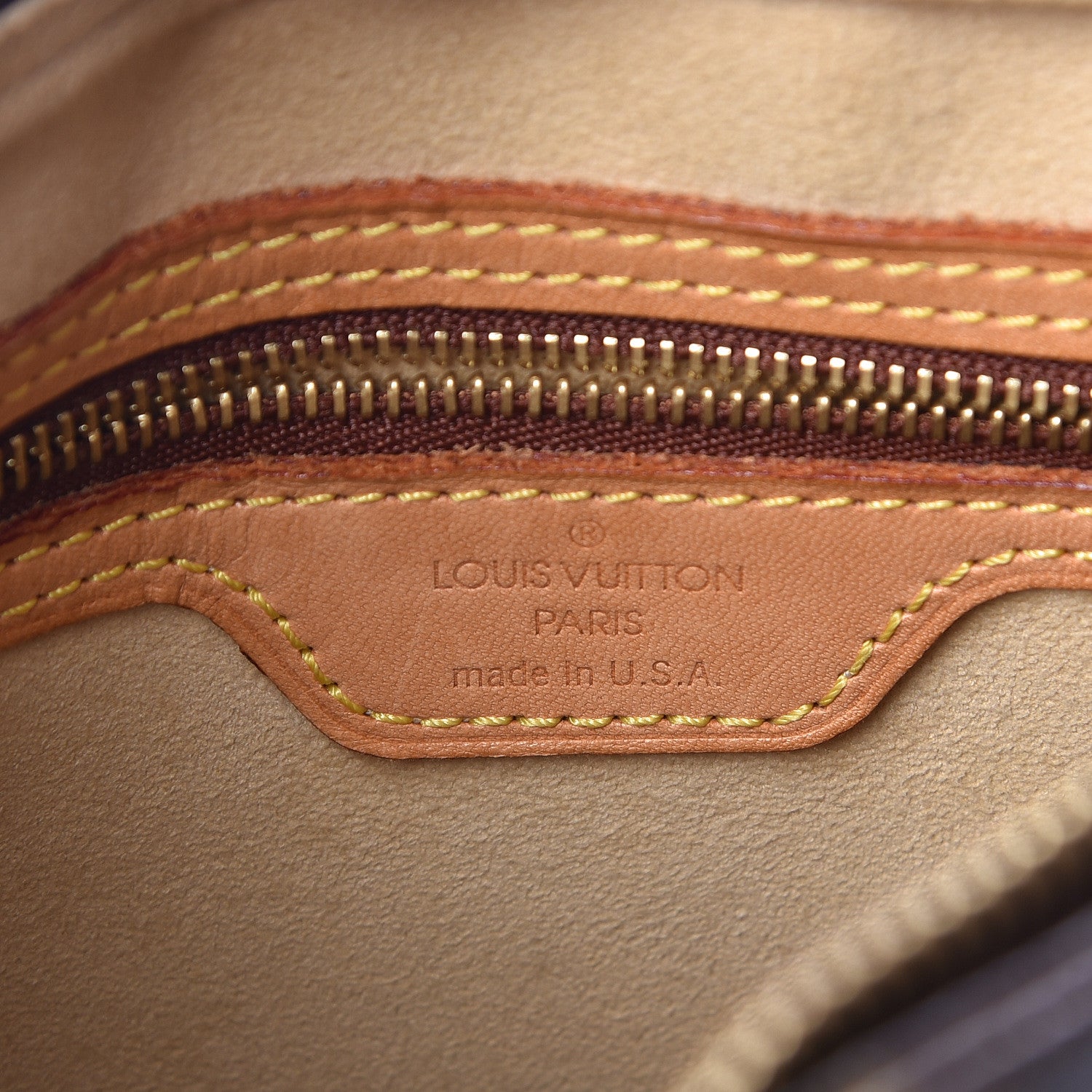 Louis Vuitton Monogram Looping MM 6 of 9