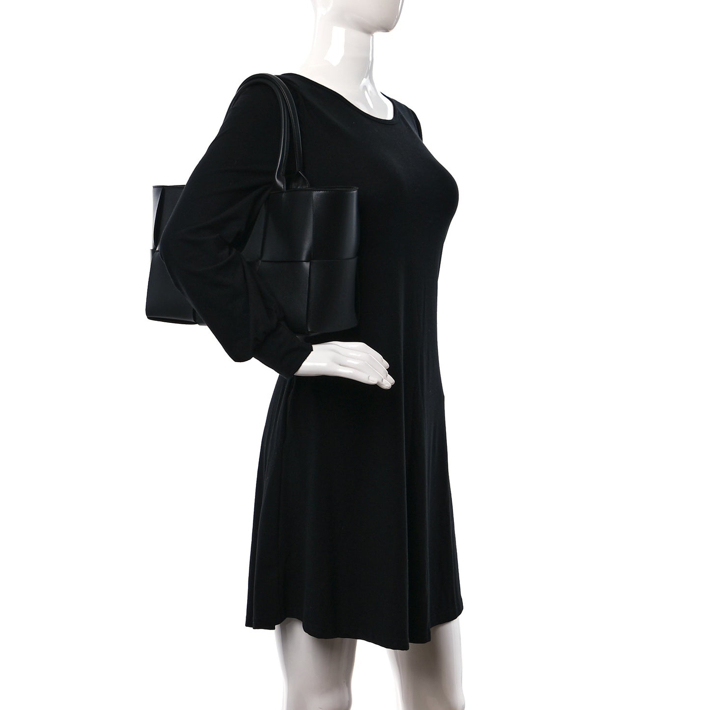 Nappa Maxi Intrecciato Arco Tote Black